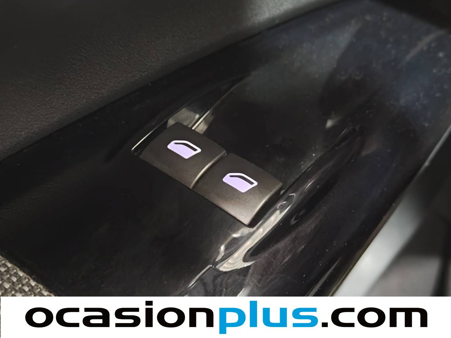 Citroën C4 Cactus Citroën C4 Cactus PureTech 110 S&S One Tone EAT6  (110 CV) gasolina