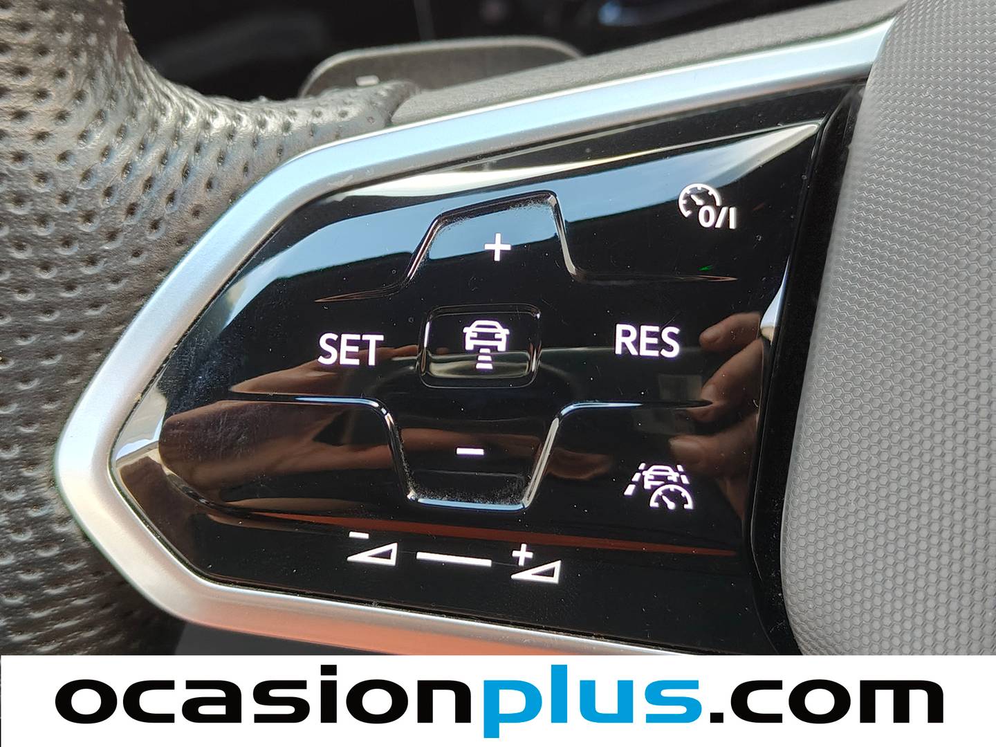 Volkswagen Golf Volkswagen Golf R-Line 1.5 eTSI (150 CV) DSG de segunda mano