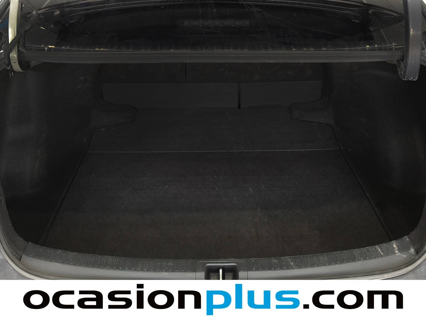 Fotos maletero Toyota Corolla Toyota Corolla 140H Style (140 CV)