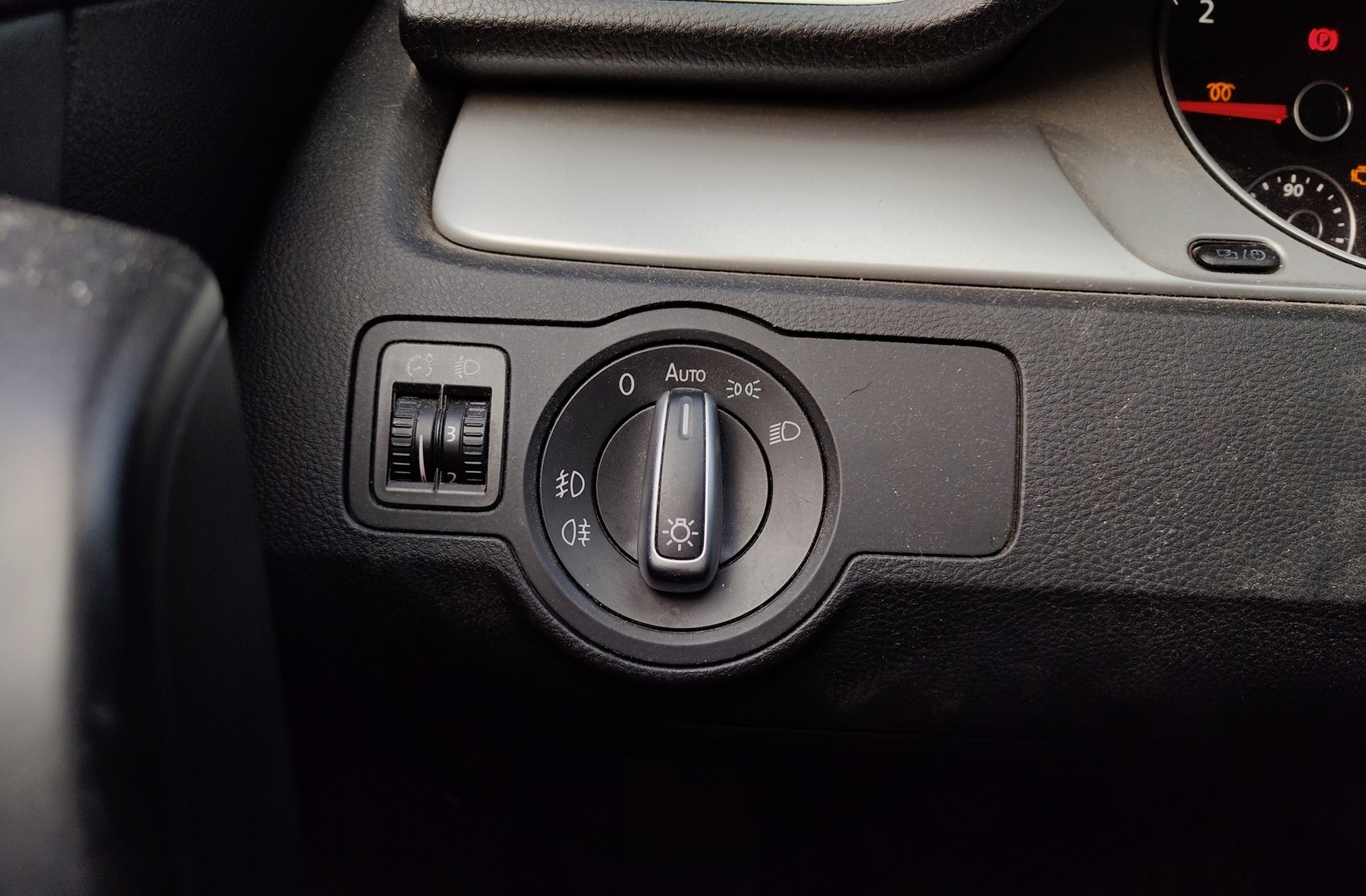 Volkswagen Passat 1.6 TDI BMT - foto 28