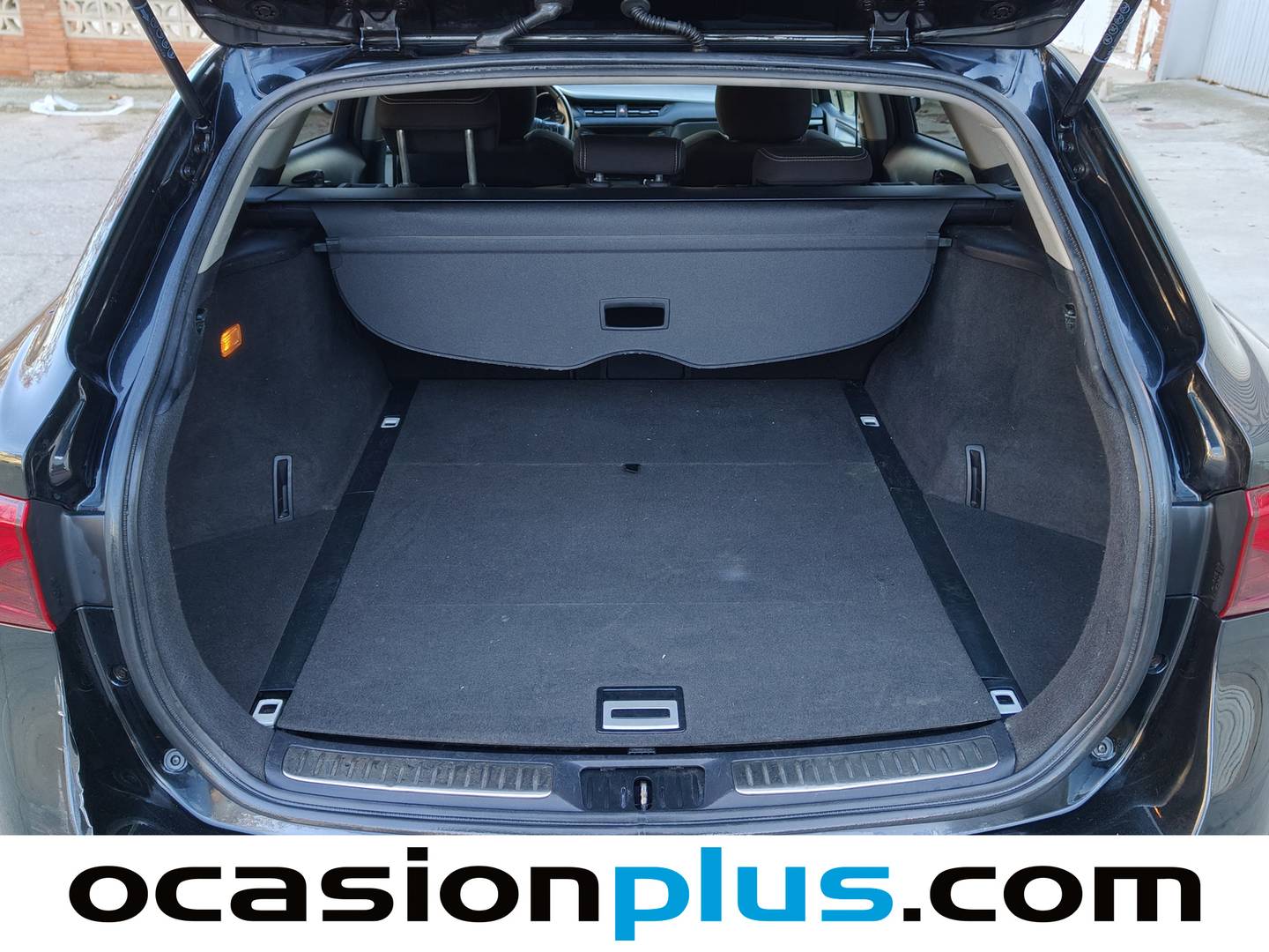 Foto Toyota Avensis Toyota Avensis 150D Touring Sports Business Advance (143 CV)