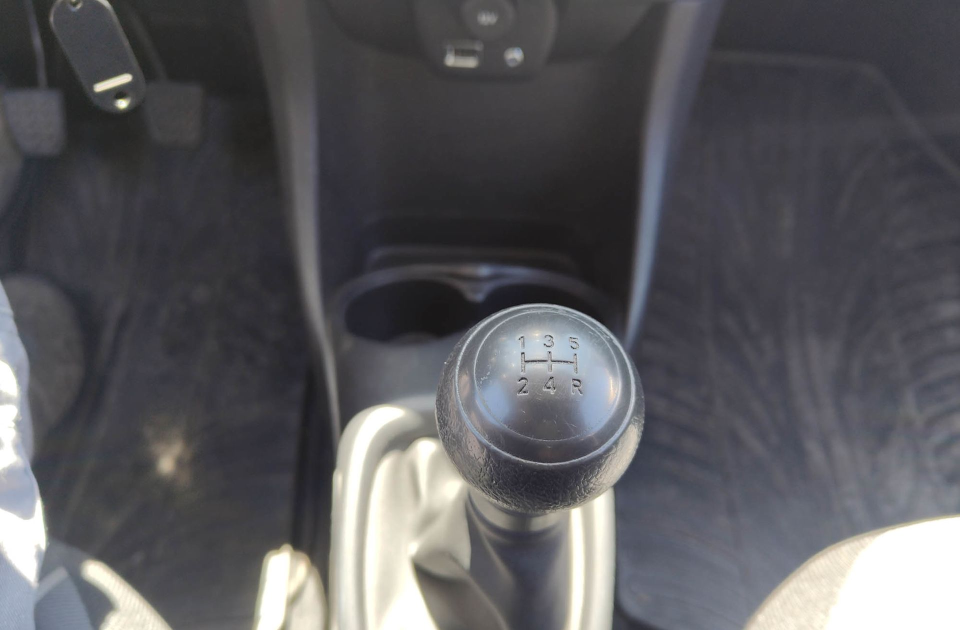 Peugeot 108 1.2 PureTech Active - foto 5