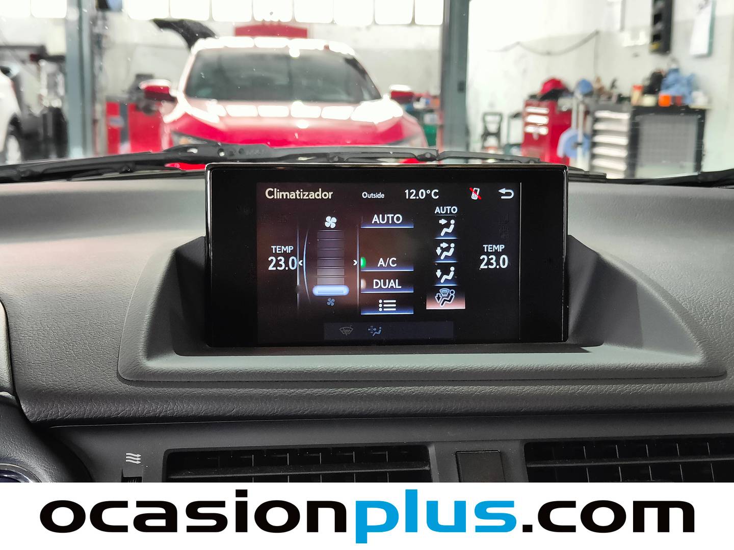 Lexus CT Lexus CT 200h Black & Grey Edition (136 CV) de segunda mano