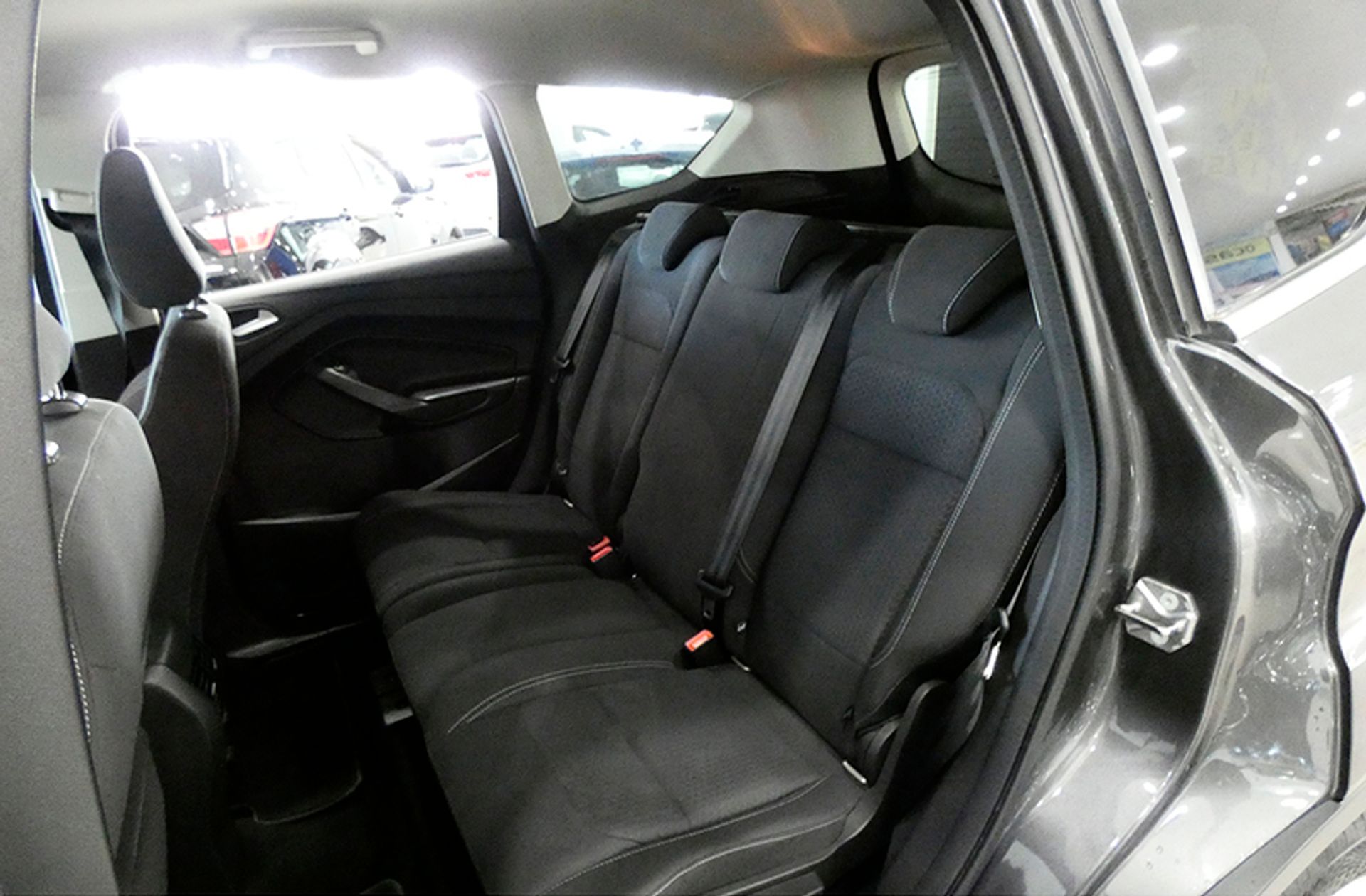 Ford Kuga 1.5 EcoBoost Trend 4x2 - foto 17
