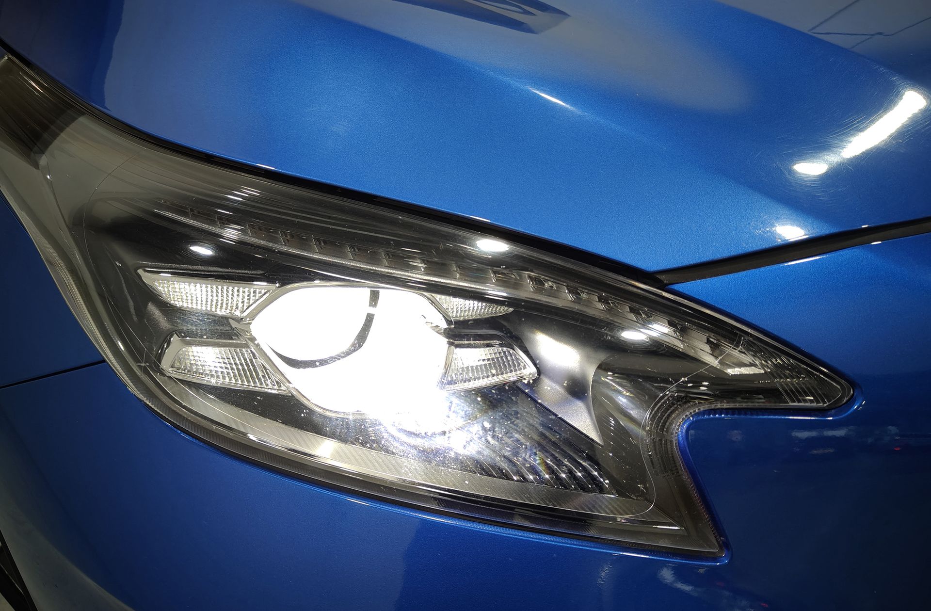 Kia XCeed 1.4 T-GDi Emotion - foto 14