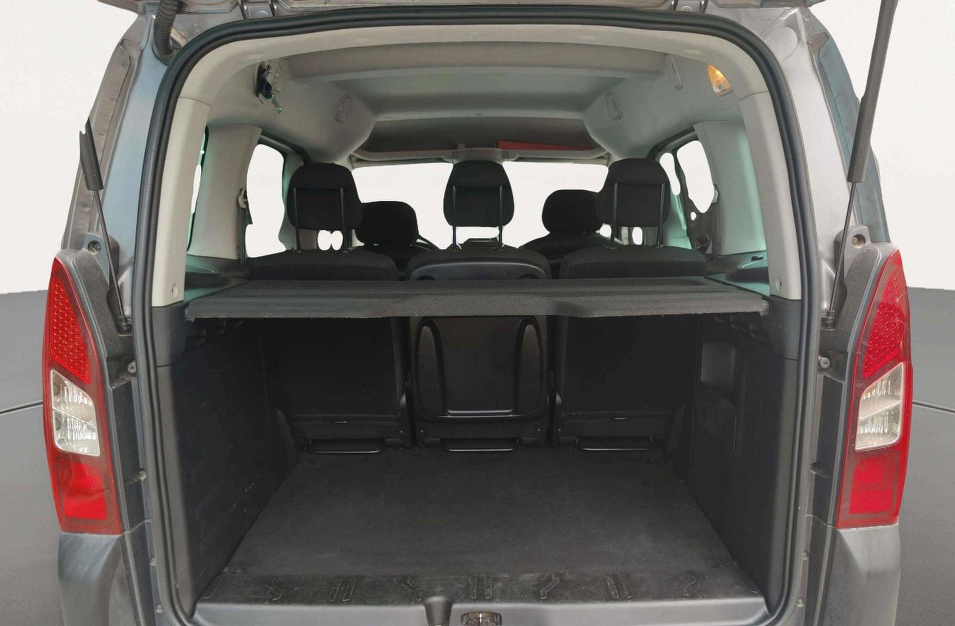 Peugeot Partner Tepee Combi 1.2 PureTech Adventure Edition - foto 16