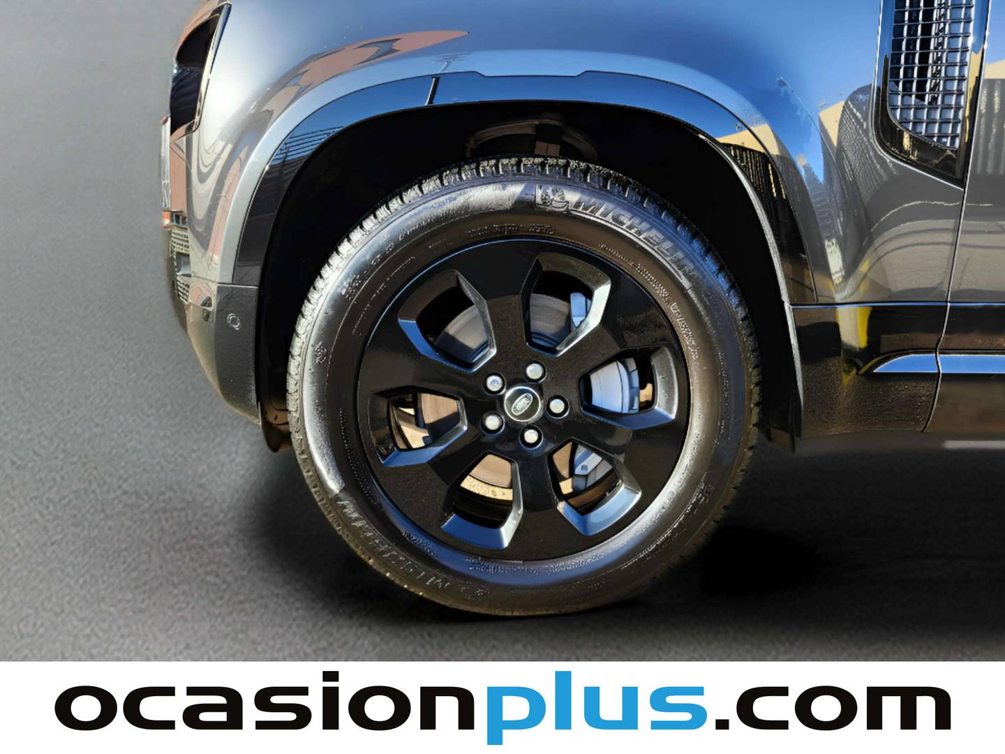 Foto Land Rover Defender Land Rover Defender 90 3.0 I6 MHEV X-Dynamic HSE 4WD AT  (400 CV)