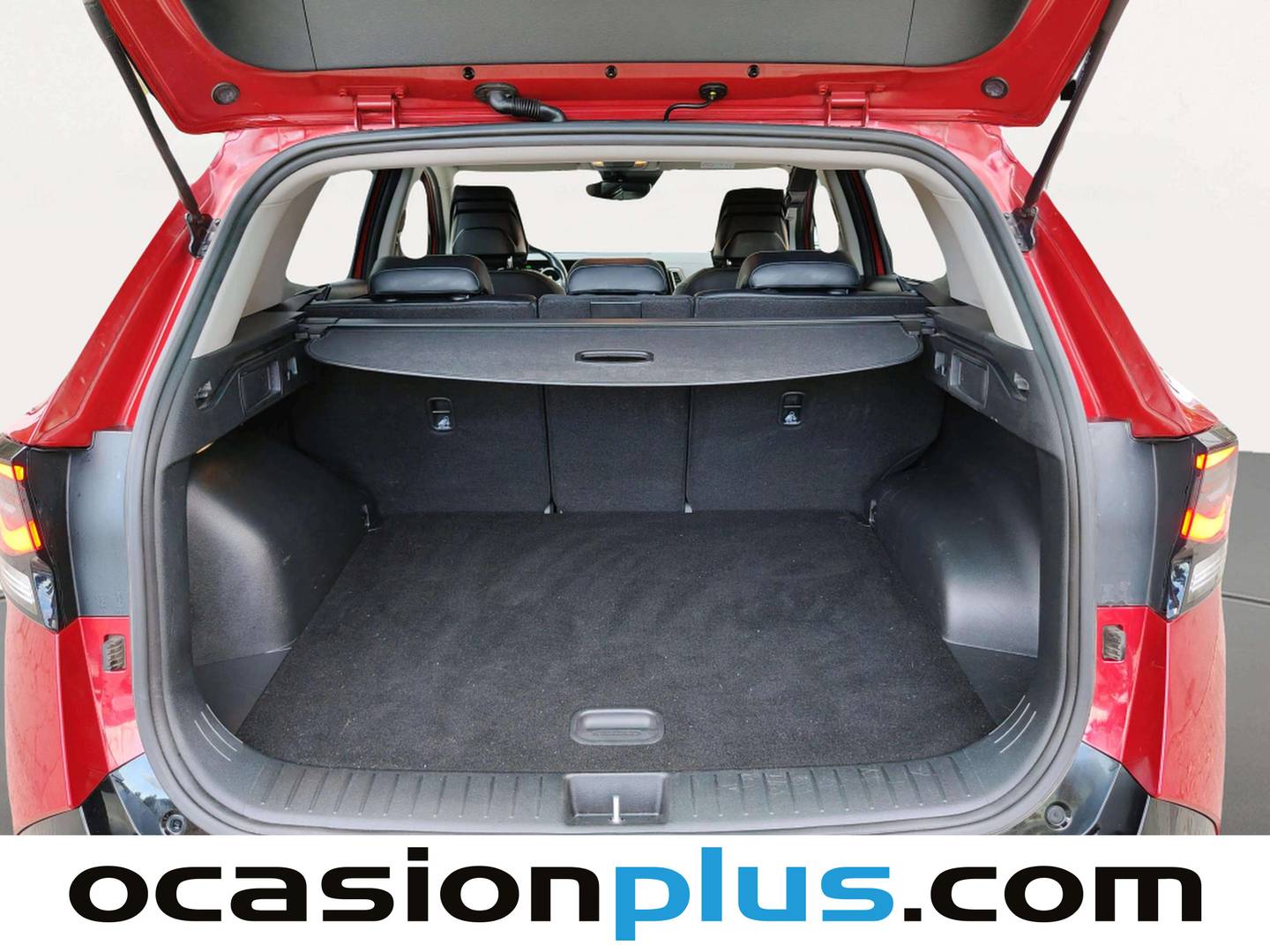 Fotos maletero KIA Sportage KIA Sportage 1.6 T-GDi MHEV Tech 4x2 DCT (150 CV)