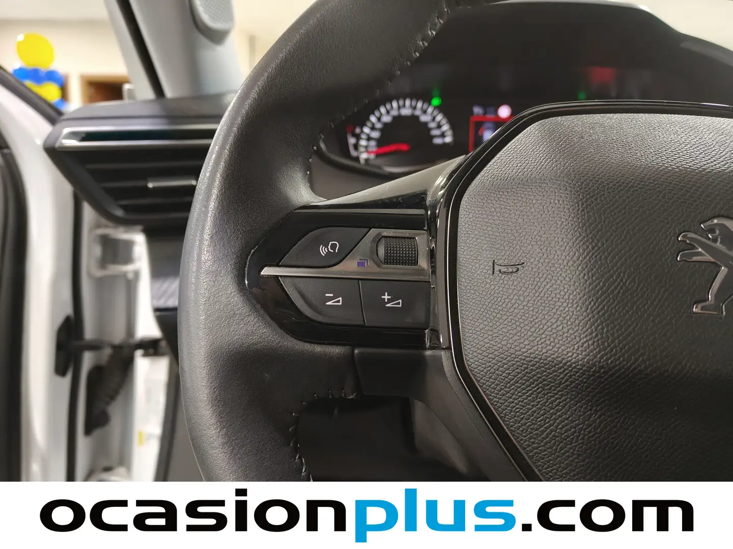 Foto Peugeot 2008 Peugeot 2008 BlueHDi 110 Allure (110 CV)