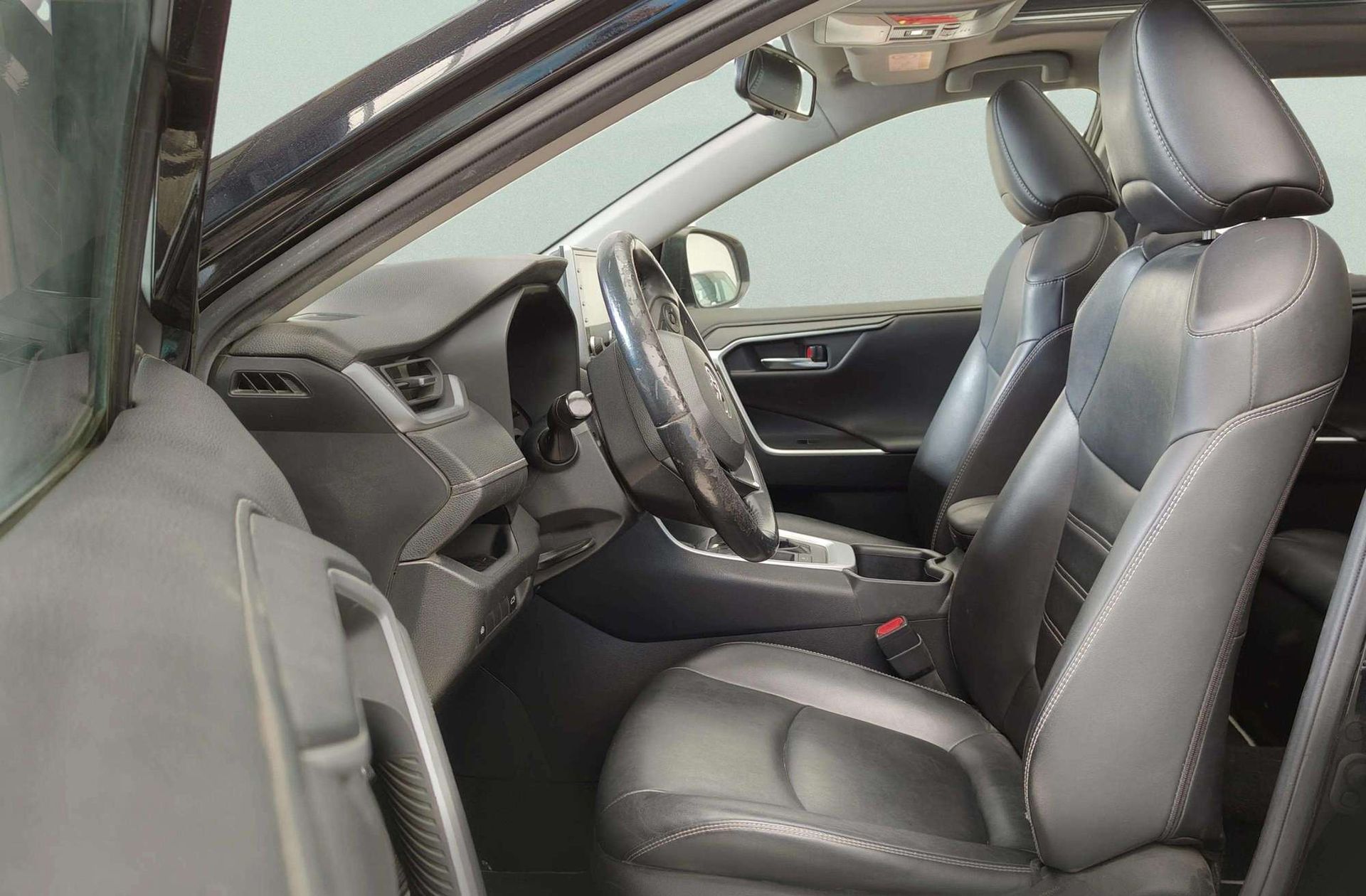 Toyota RAV4 2.5l hybrid Advance - foto 12