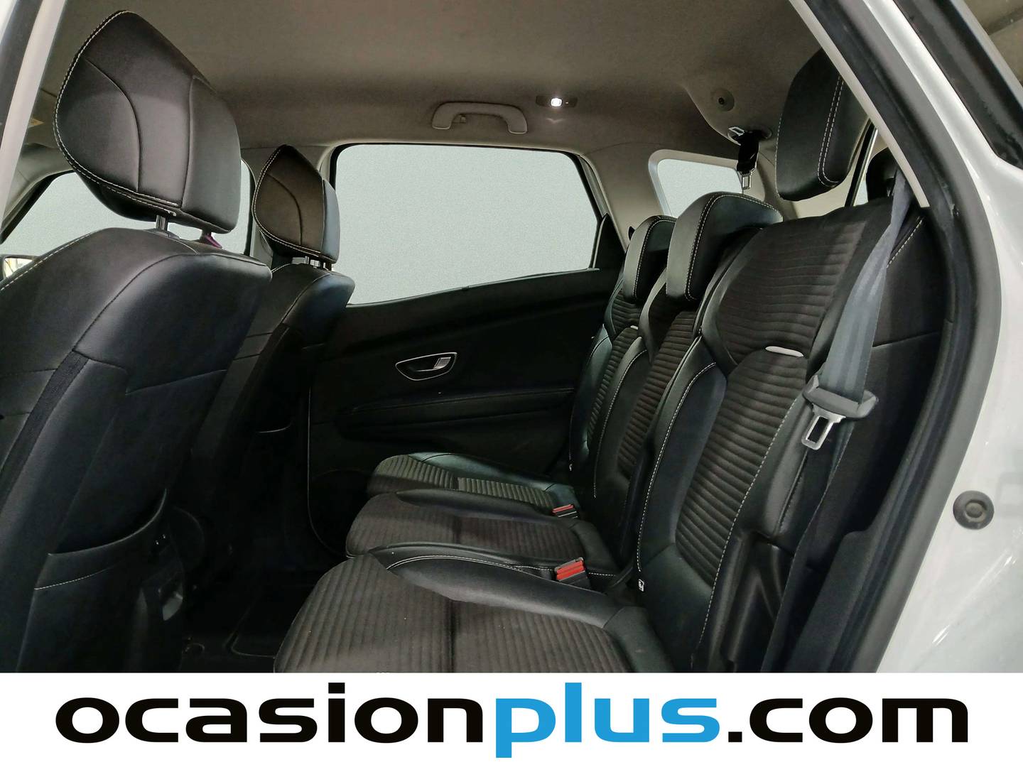 Foto asientos traseros Renault Scénic Renault Scenic Zen TCe (140 CV) GPF