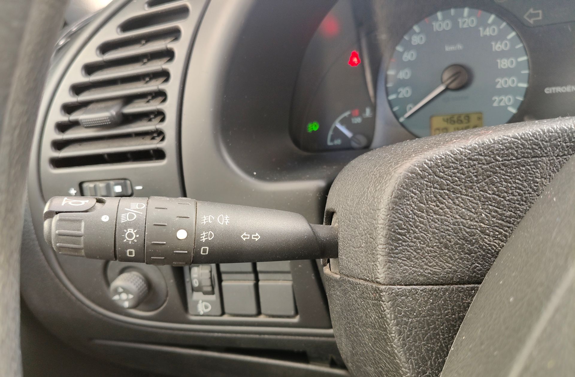 Citroën Xsara 1.4 SX - foto 19