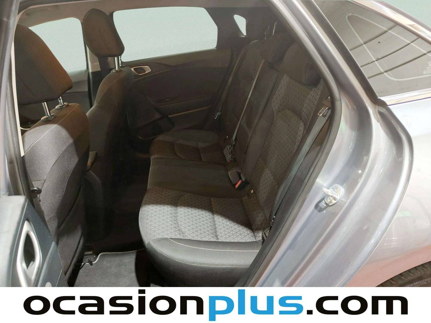 Foto asientos traseros KIA Ceed KIA Ceed 1.0 T-GDI Drive (100 CV)
