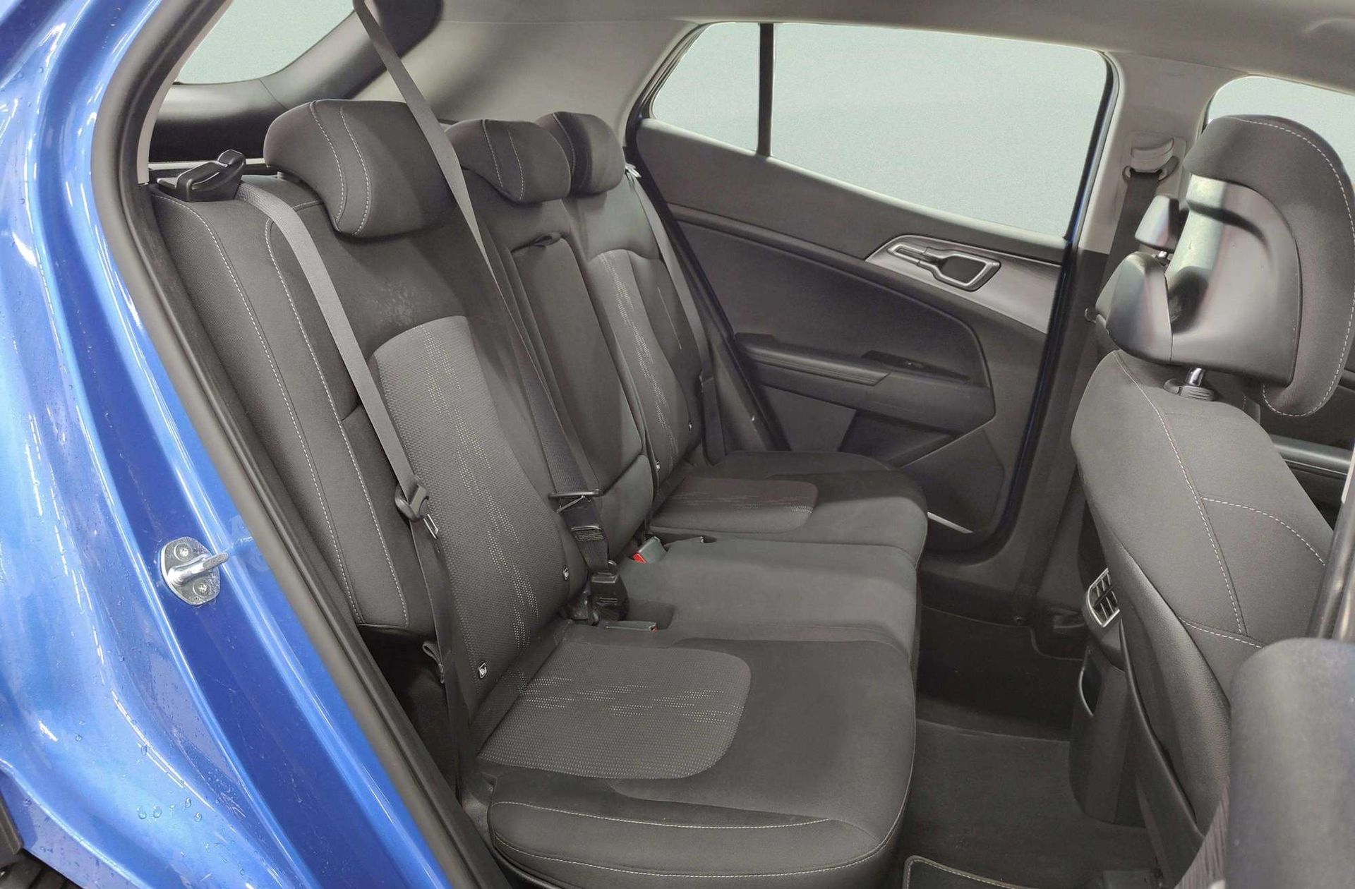 Kia Sportage 1.6 T-GDi MHEV Drive 4x2 - foto 21