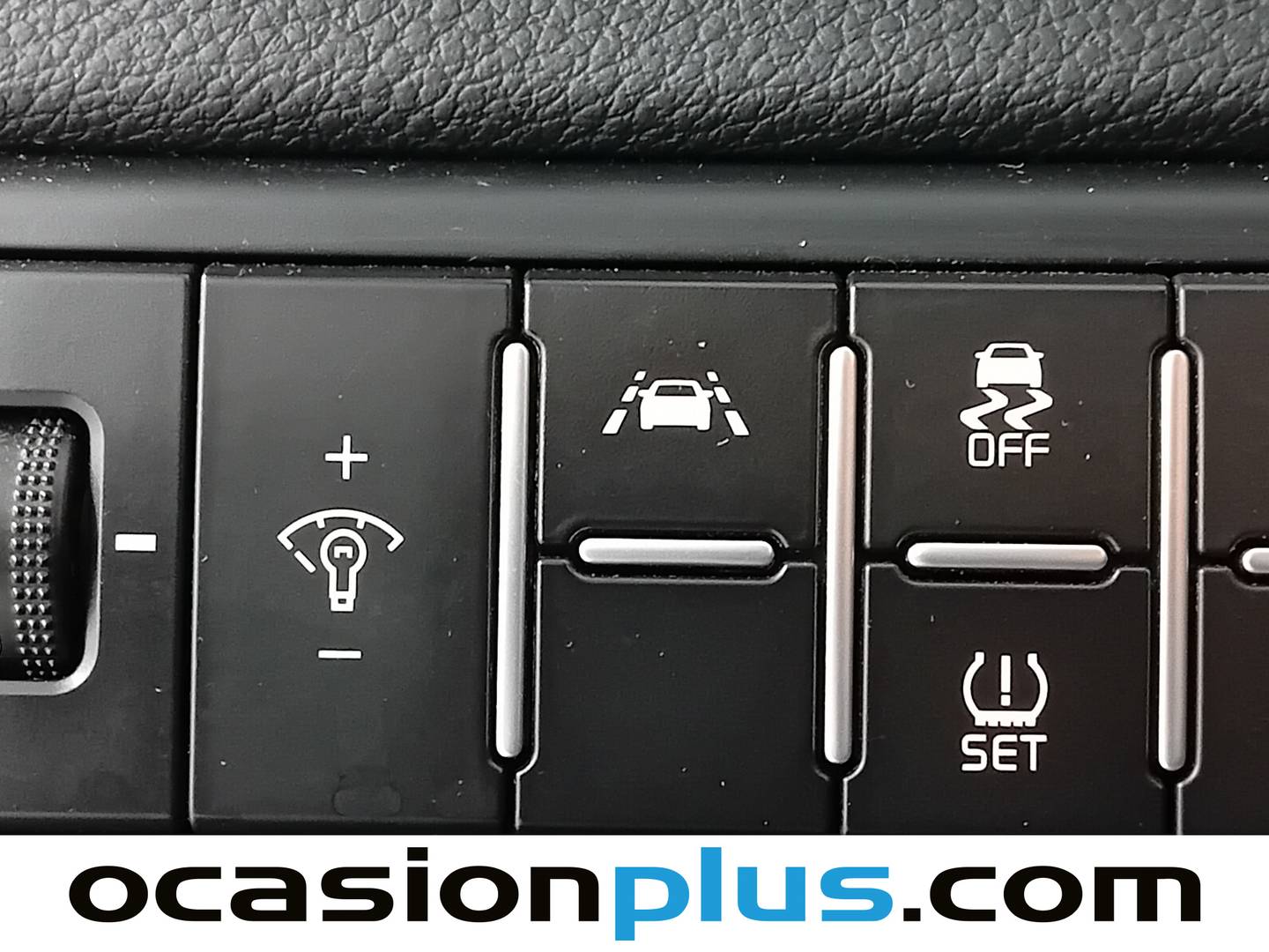 Foto KIA XCeed Kia XCeed 1.5 MHEV iMT Tech (160 CV)