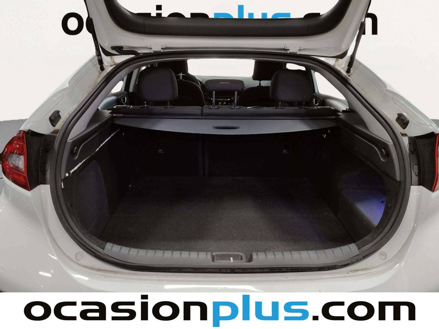 Fotos maletero Hyundai IONIQ Hyundai Ioniq 1.6 GDI PHEV Tecno DCT (141 CV)