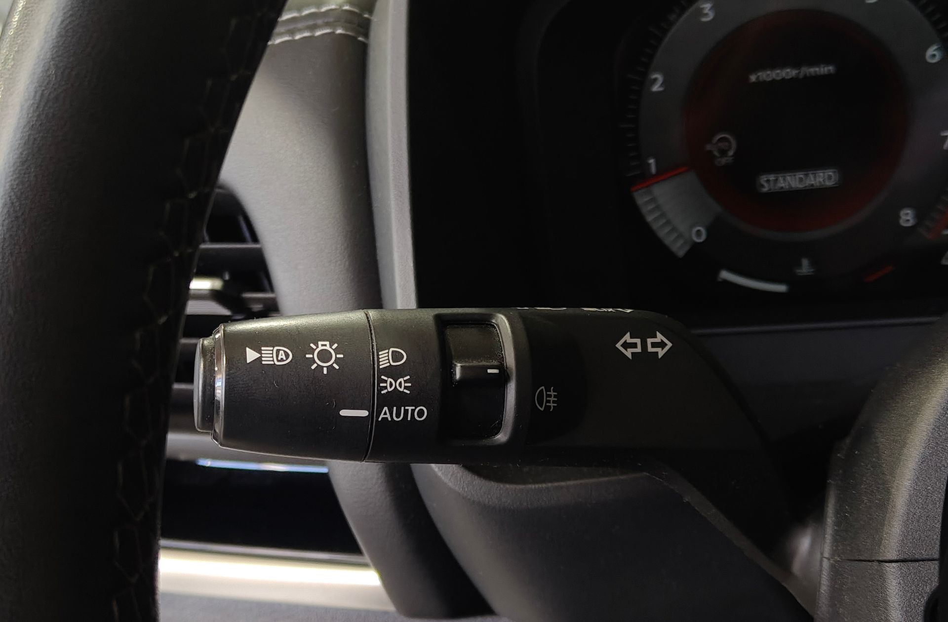 Nissan Qashqai DIG-T 140 N-Connecta - foto 24
