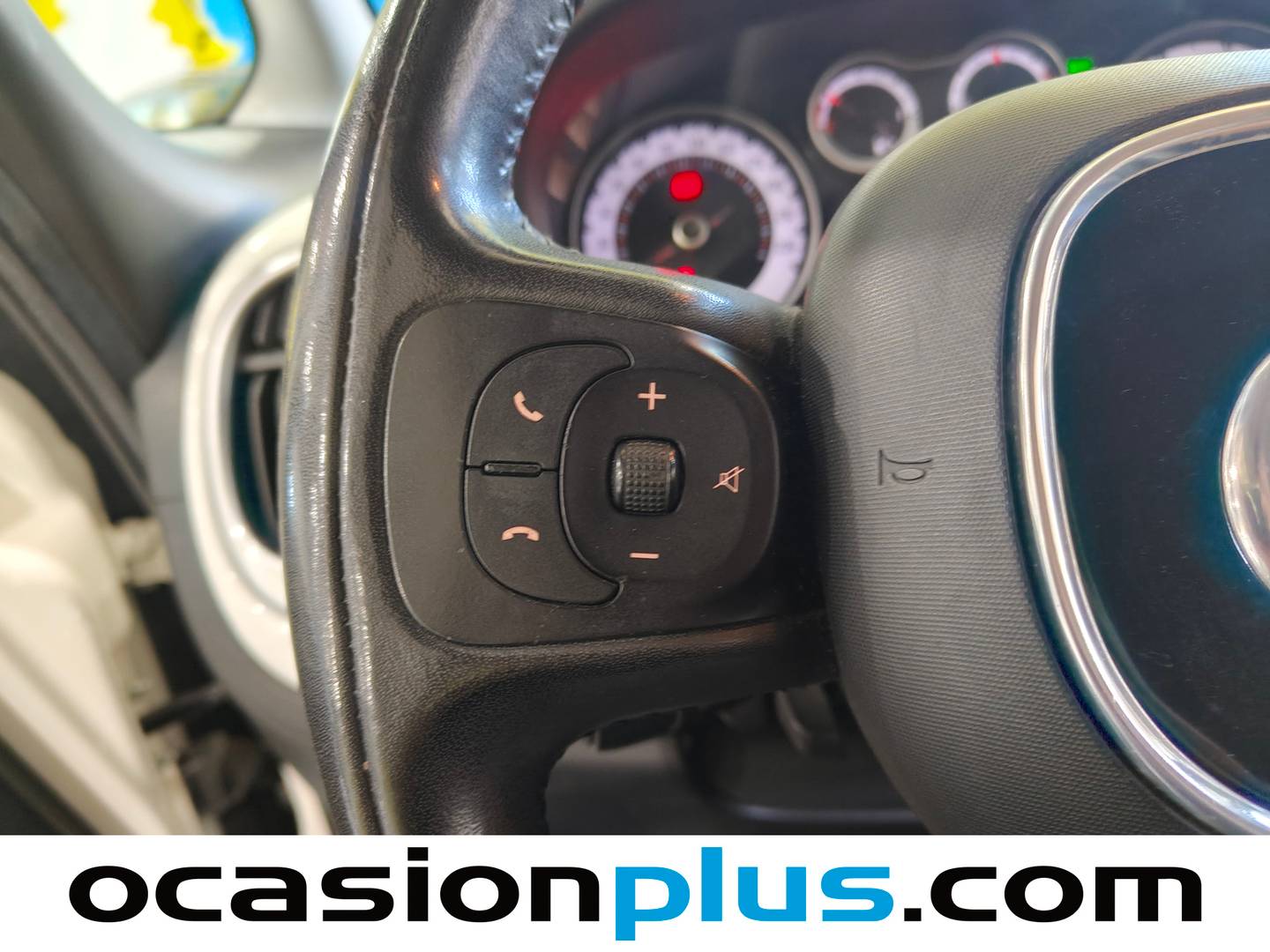 Equipamiento del Fiat 500L Fiat 500L 1.4 16v Pop Star (95 CV)