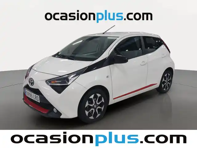Toyota Aygo 1.0 70 x-play (72 CV) de segunda mano