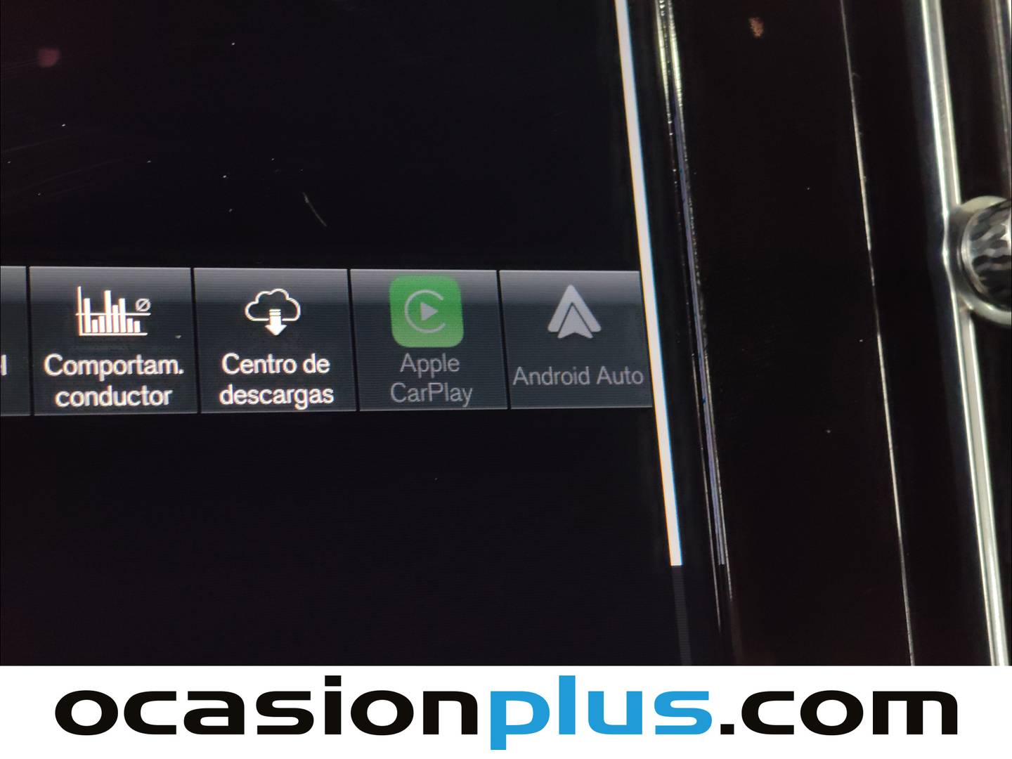 Equipamiento del Volvo XC40 Volvo XC40 T3 Momentum Pro Auto (163 CV)