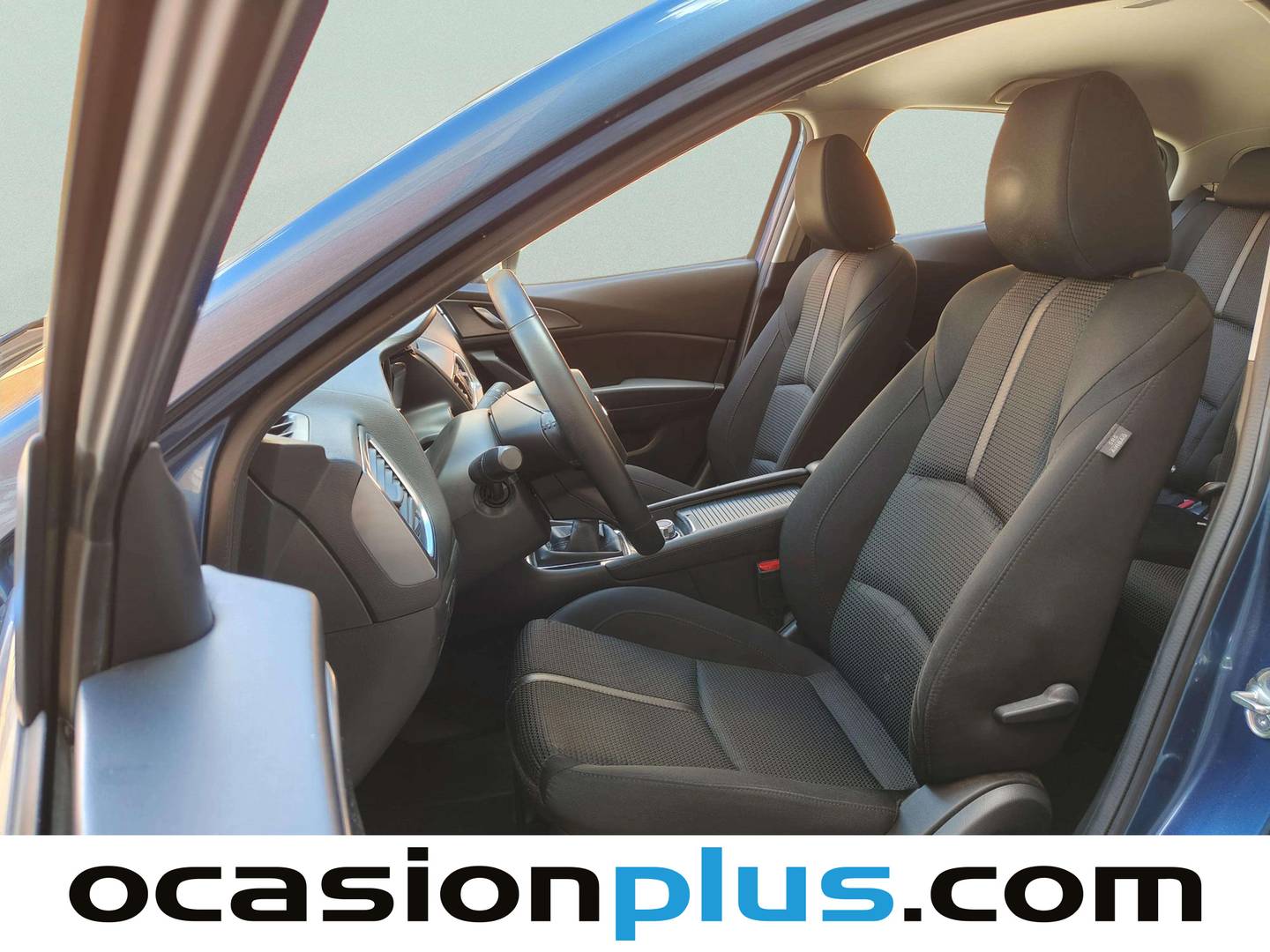 Foto asientos delanteros Mazda Mazda3 Mazda Mazda 3 2.0 GE Luxury MT (165 CV)