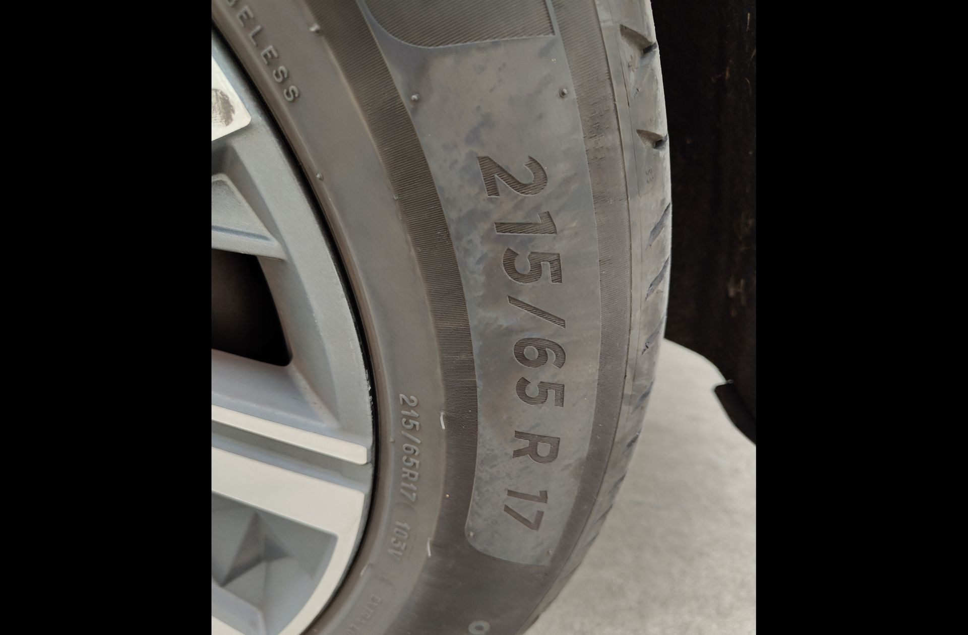 Hyundai Tucson 1.6 T-GDi 48V Maxx - foto 32