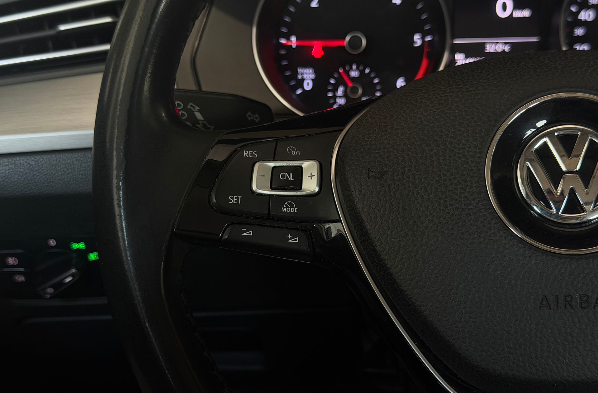 Volkswagen Passat Variant Edition 1.6 TDI BMT - foto 29