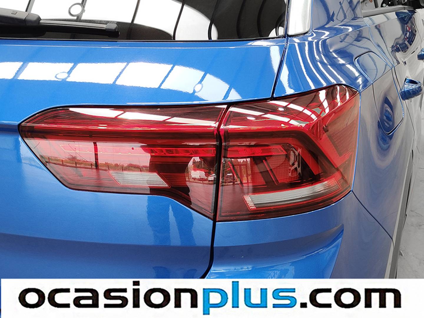 Foto Volkswagen T-Roc Volkswagen T-Roc Advance R-Line 1.0 TSI (110 CV)