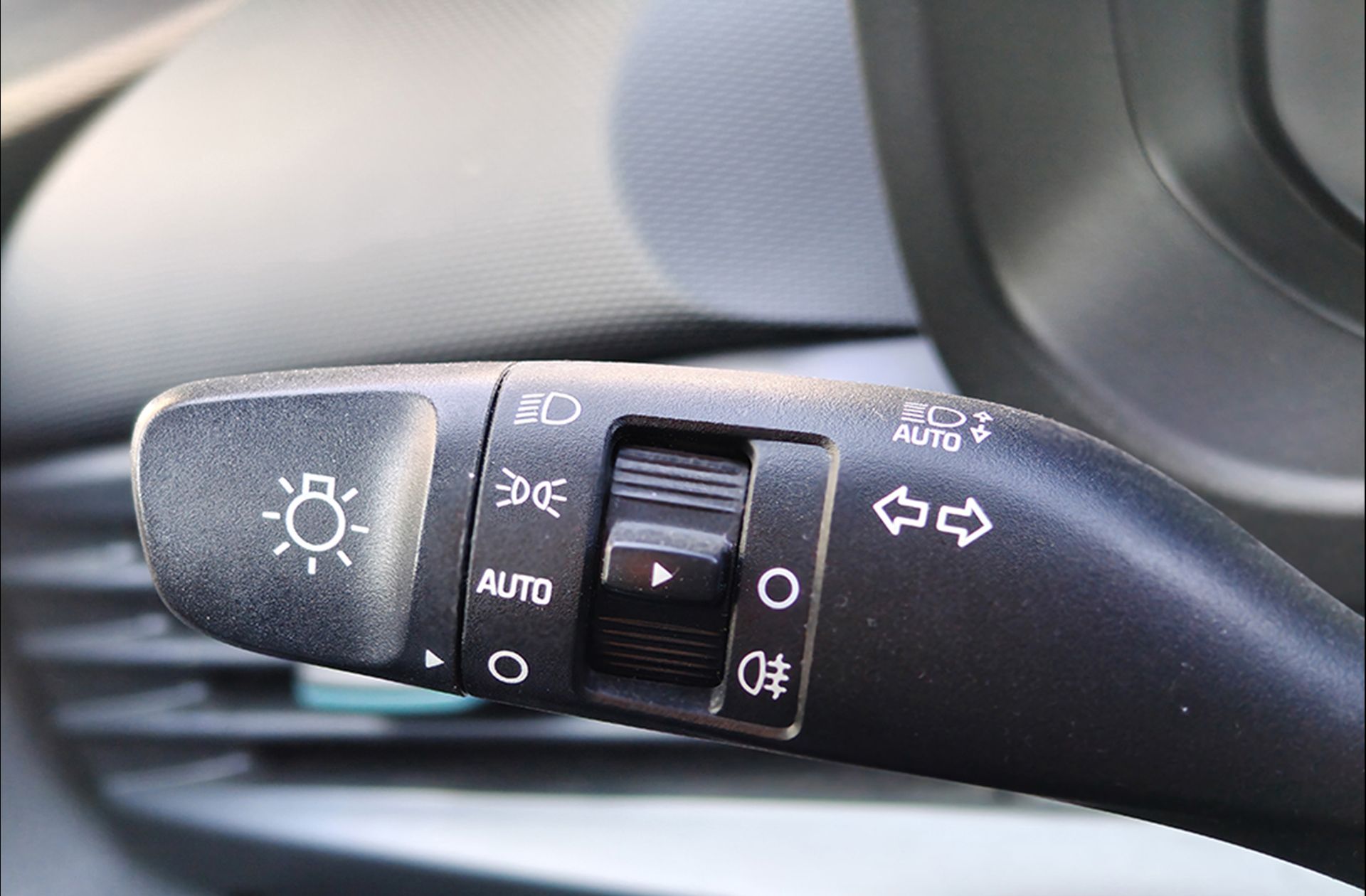 Hyundai Bayon 1.0 T-GDi 48V Tecno - foto 27