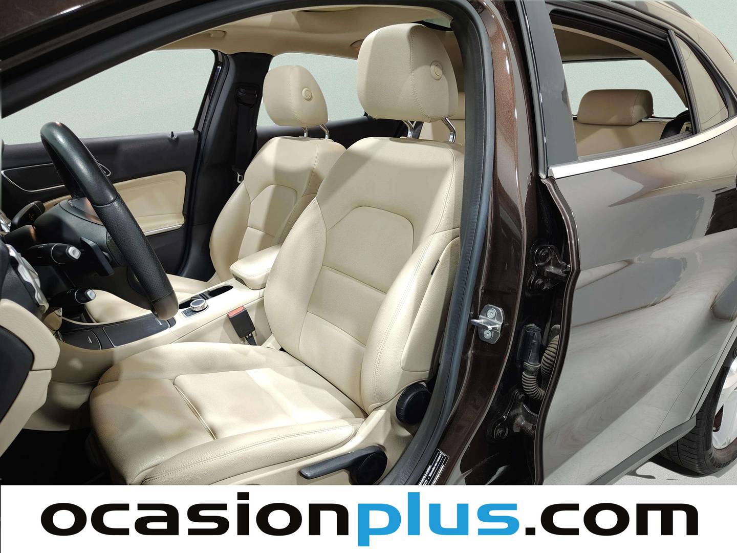 Foto asientos delanteros Mercedes GLA Mercedes GLA GLA 220 d (177 CV)