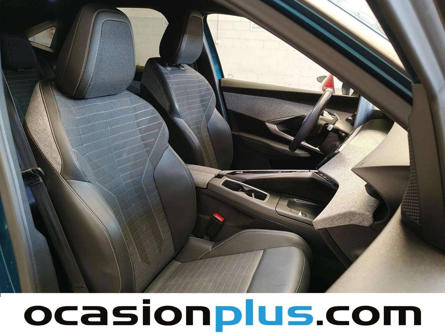 Peugeot 3008 Hybrid Peugeot 3008 Allure Hybrid eDCS6 (136 CV) automático
