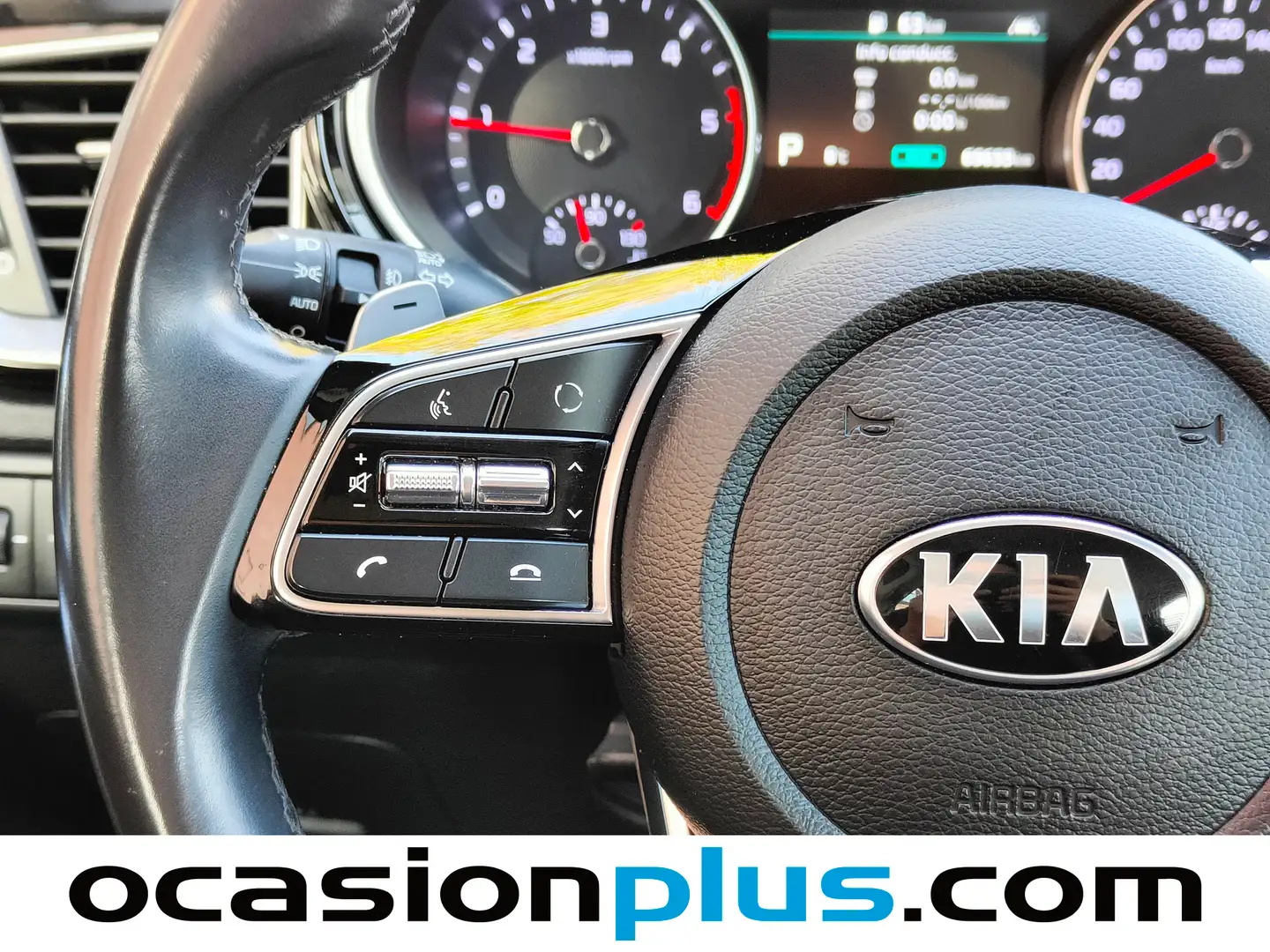 Foto KIA XCeed Kia XCeed 1.6 MHEV Tech DCT (136 CV)