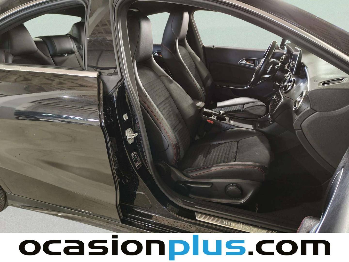 Foto Mercedes CLA Mercedes-Benz CLA 180 (122 CV) Pack AMG