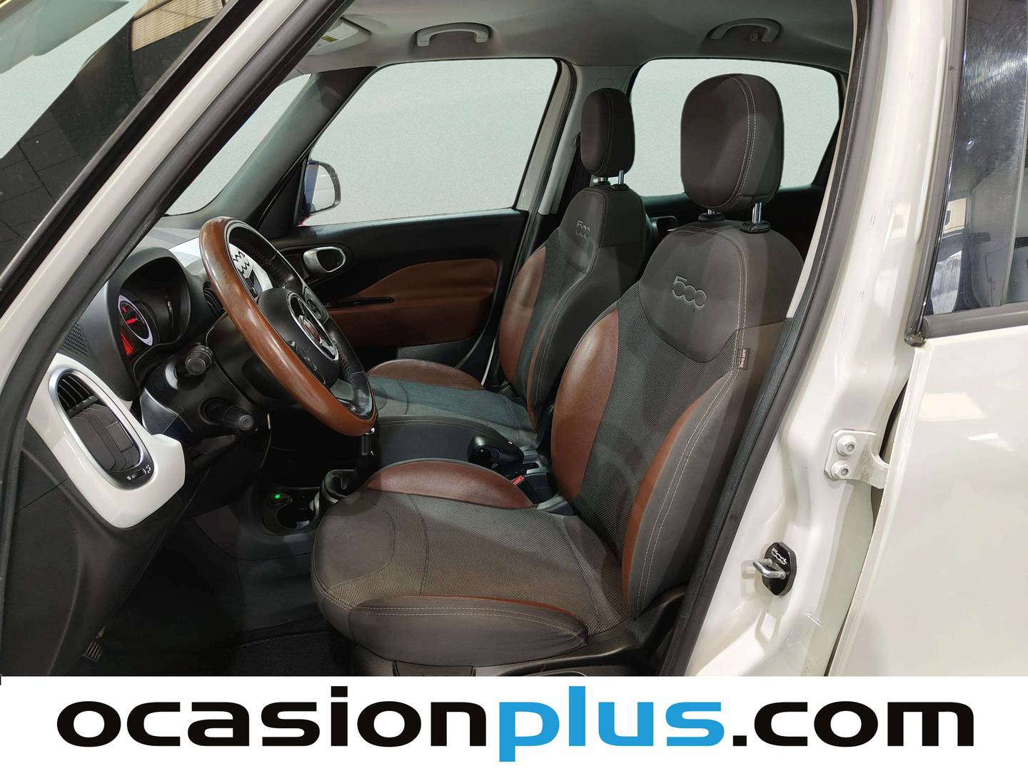 Foto asientos delanteros Fiat 500L Fiat 500L 1.6 16v Multijet II S&S Trekking (120 CV)