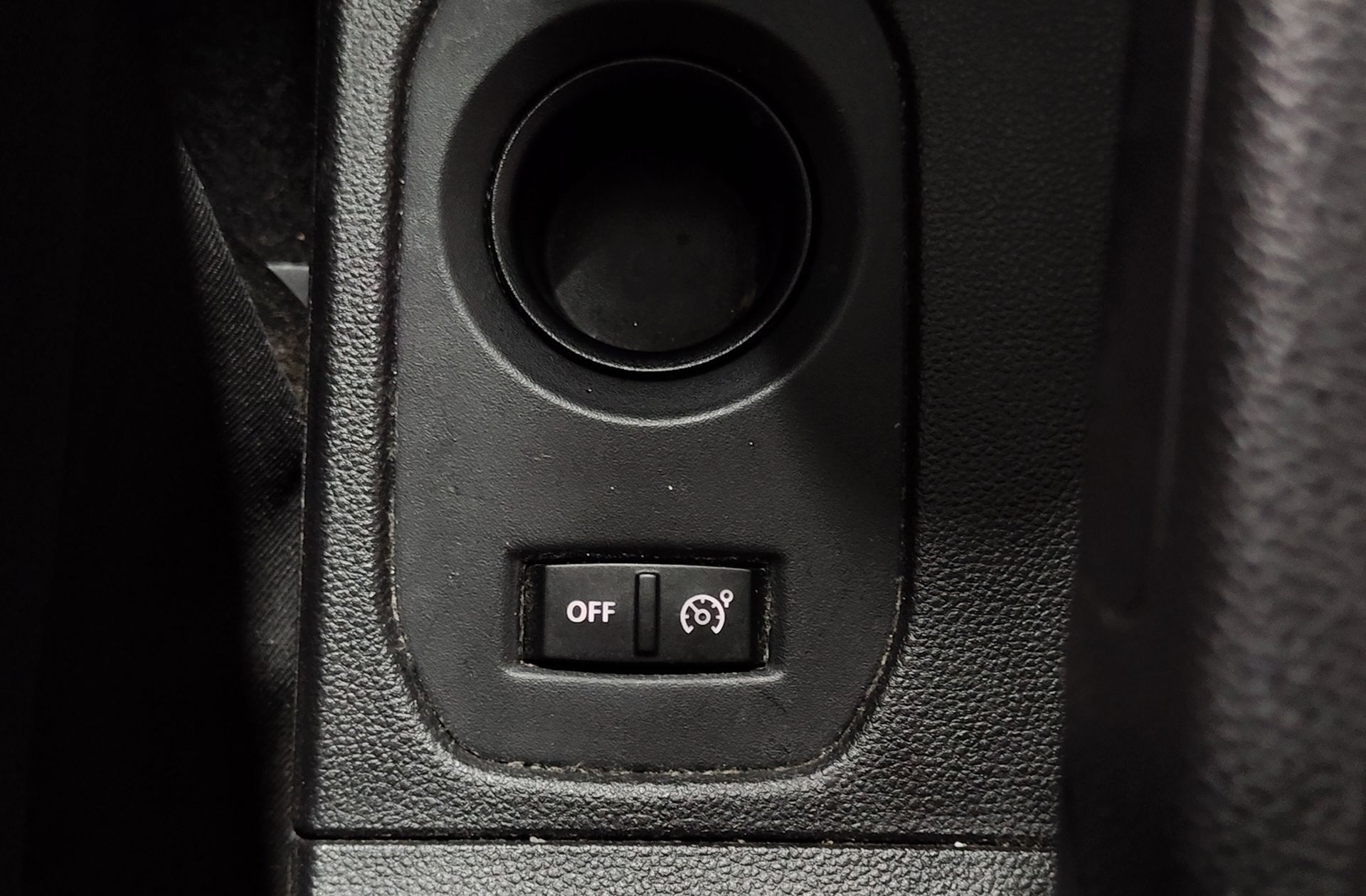 Dacia Duster Essential TCe 4x2 - foto 27