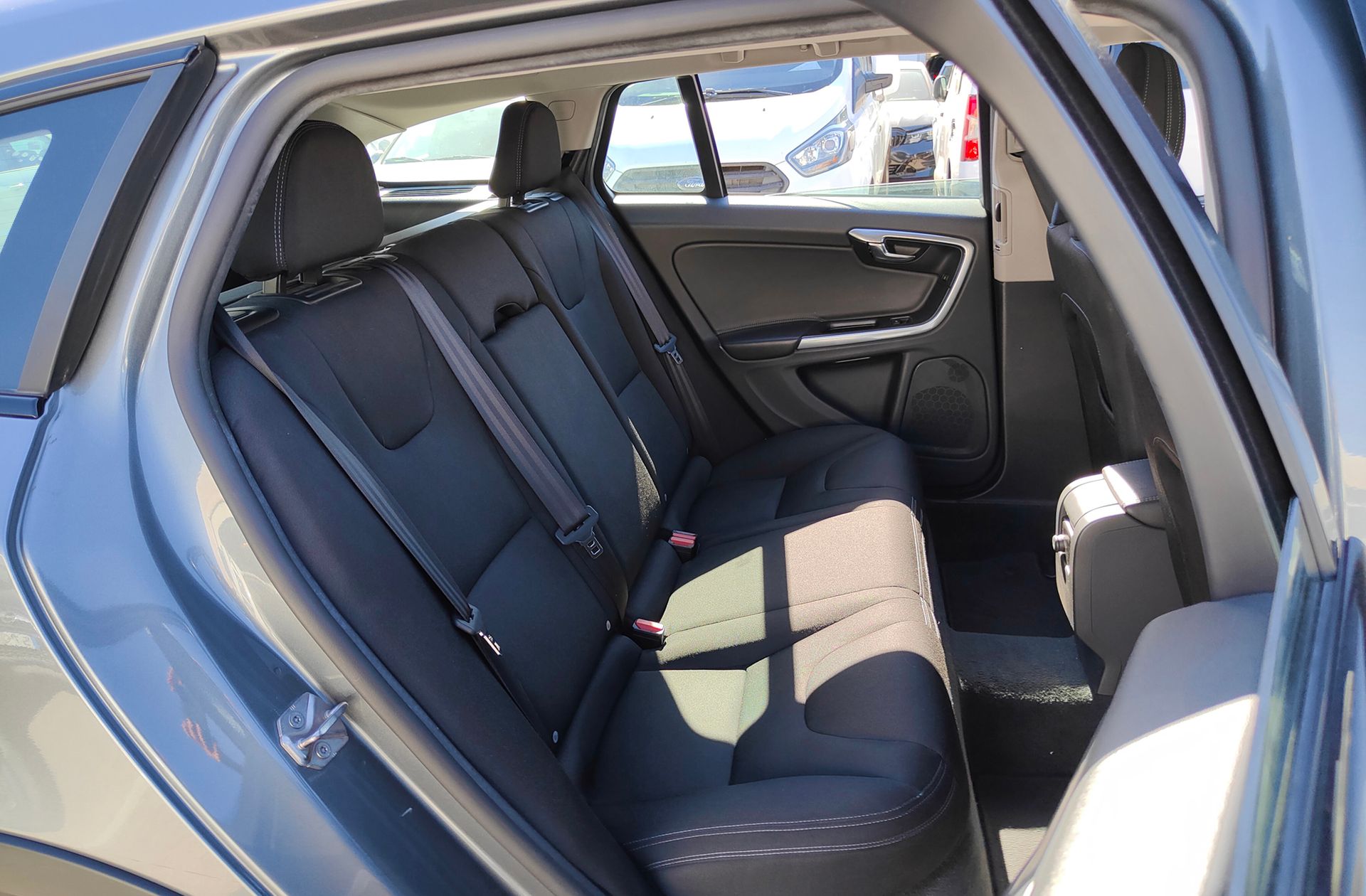 Volvo V60 D3 Kinetic - foto 14