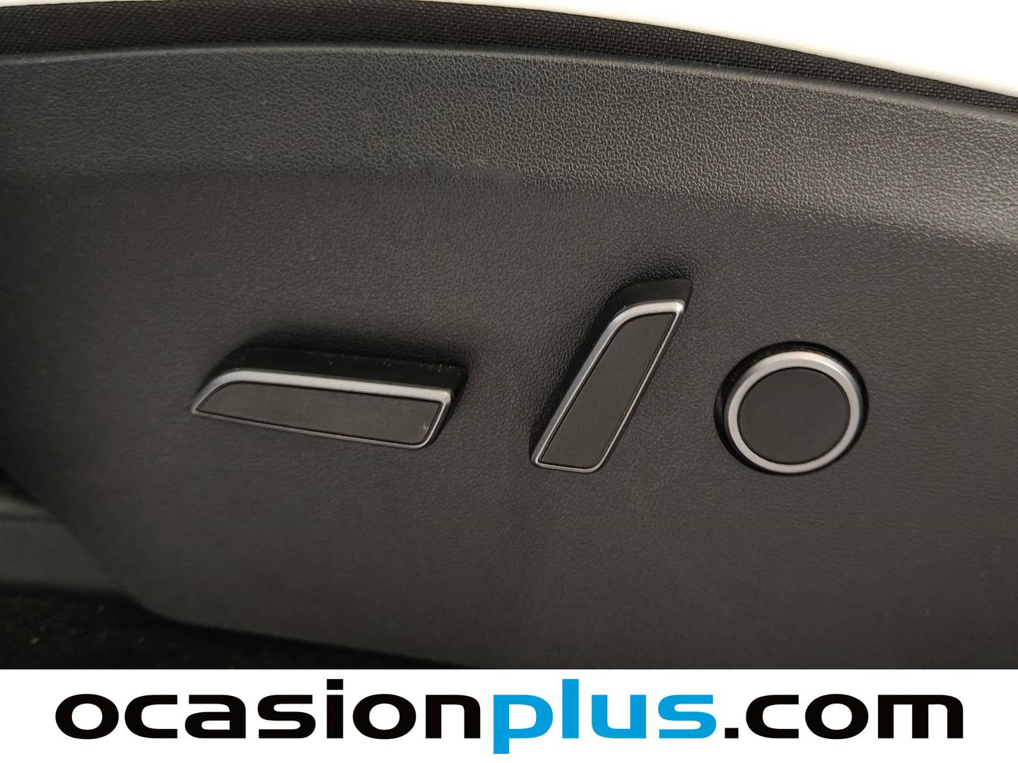 Equipamiento del Tesla Model Y Tesla Model Y Gran Autonomía Tracción Trasera (295 CV)