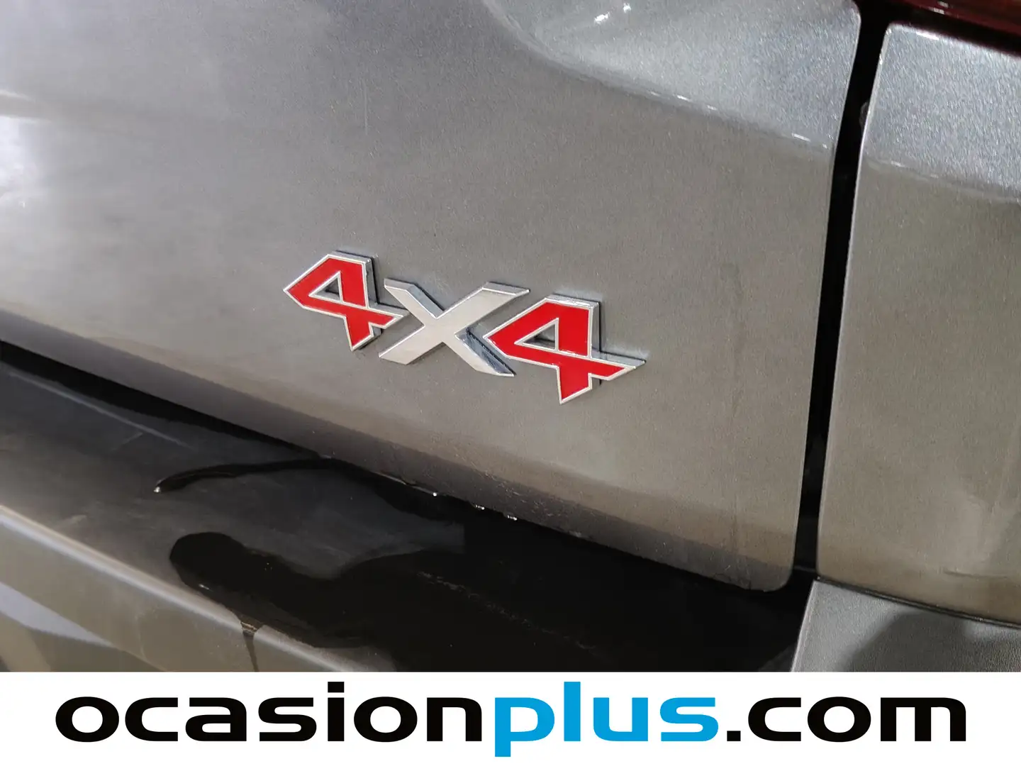 Foto SsangYong Musso Ssangyong Musso Sports D22DTR Limited 4x4 Auto (202 CV)