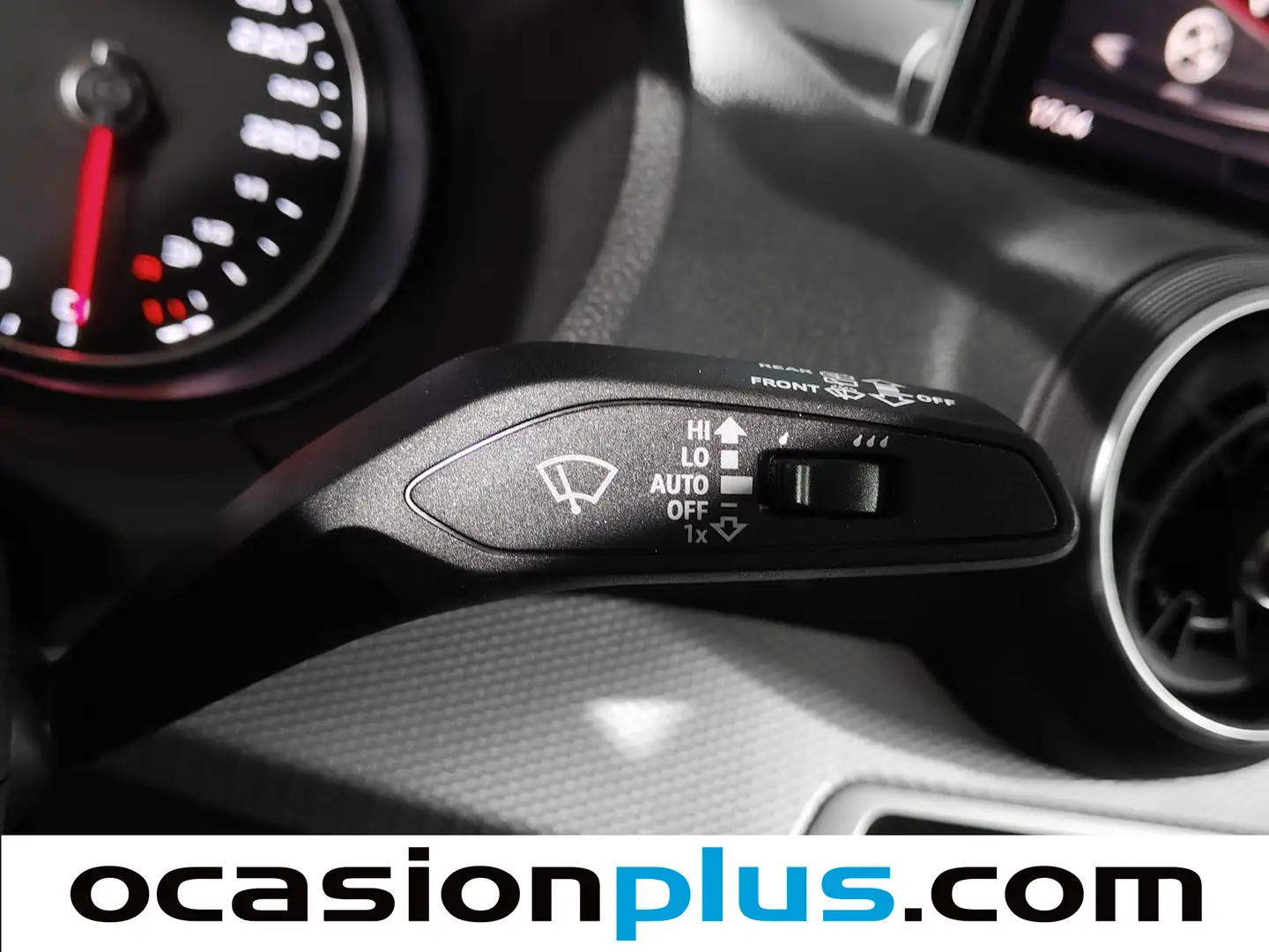 Foto Audi Q2 Audi Q2 Advanced 30 TDI (116 CV) S tronic