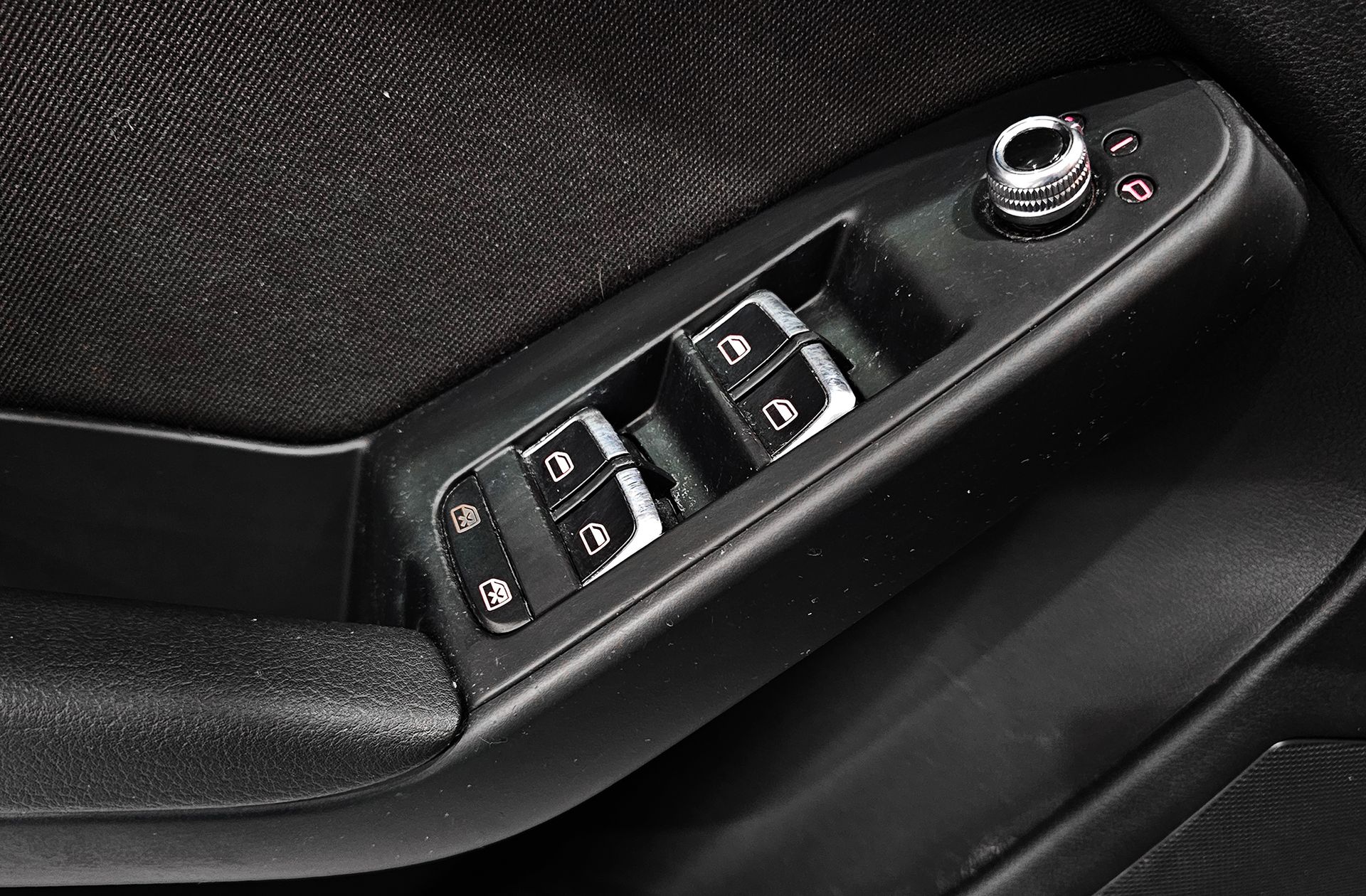 Audi A4 Avant 2.0 TDI multitronic - foto 36