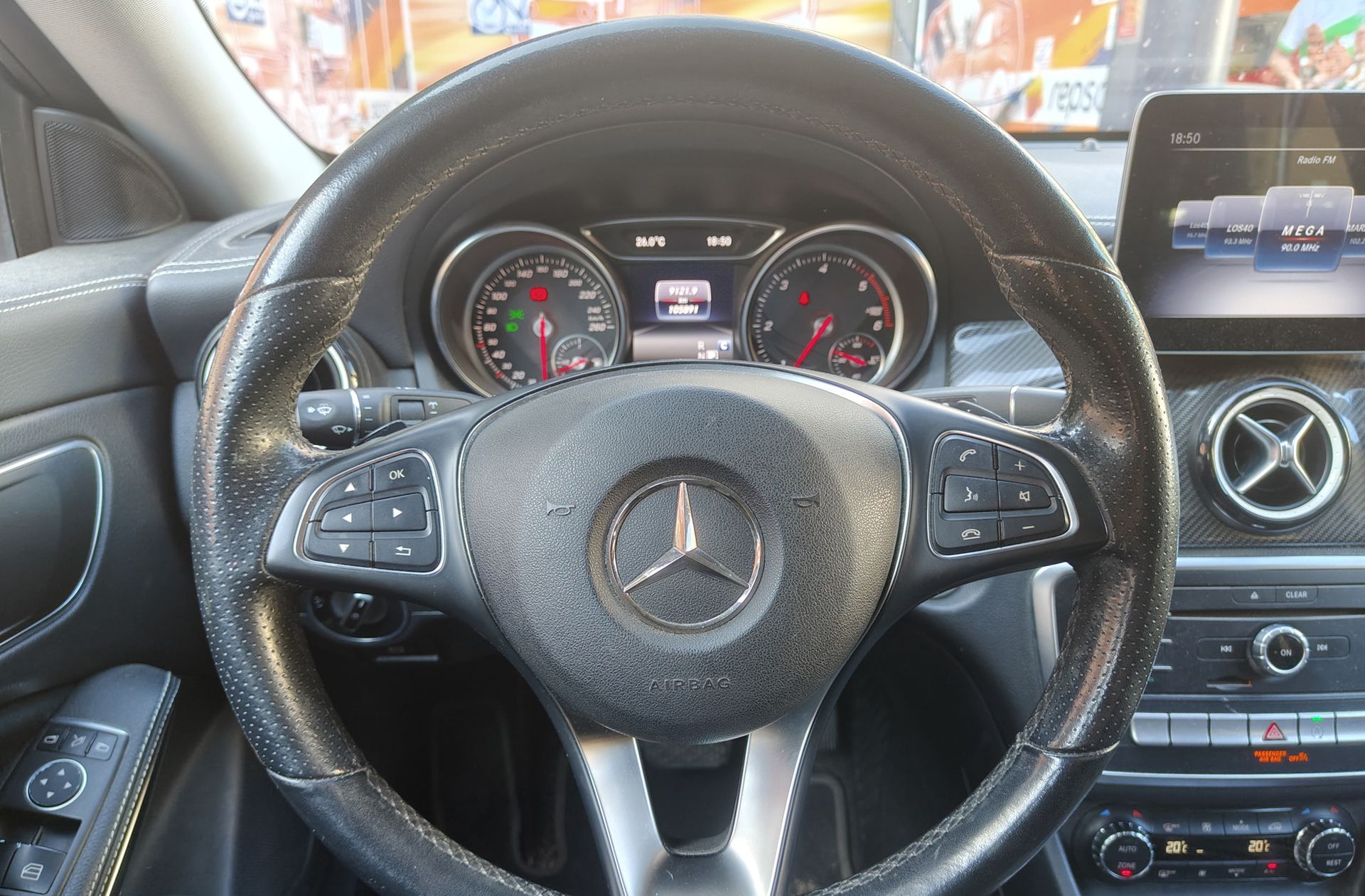 Mercedes-Benz CLA Shooting Brake 200 d Pack AMG - foto 22