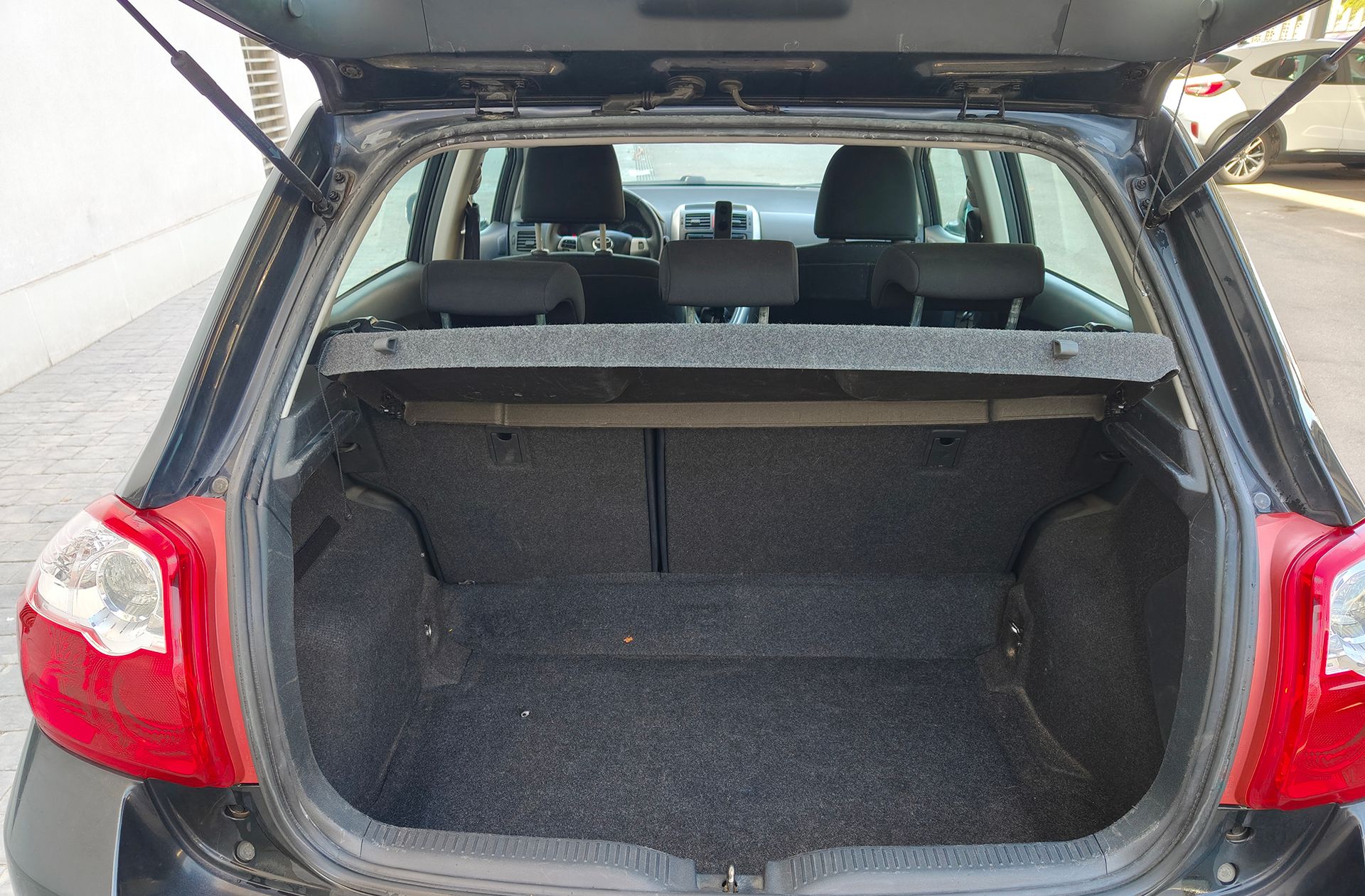 Toyota Auris 1.6 VVT-i Active - foto 14