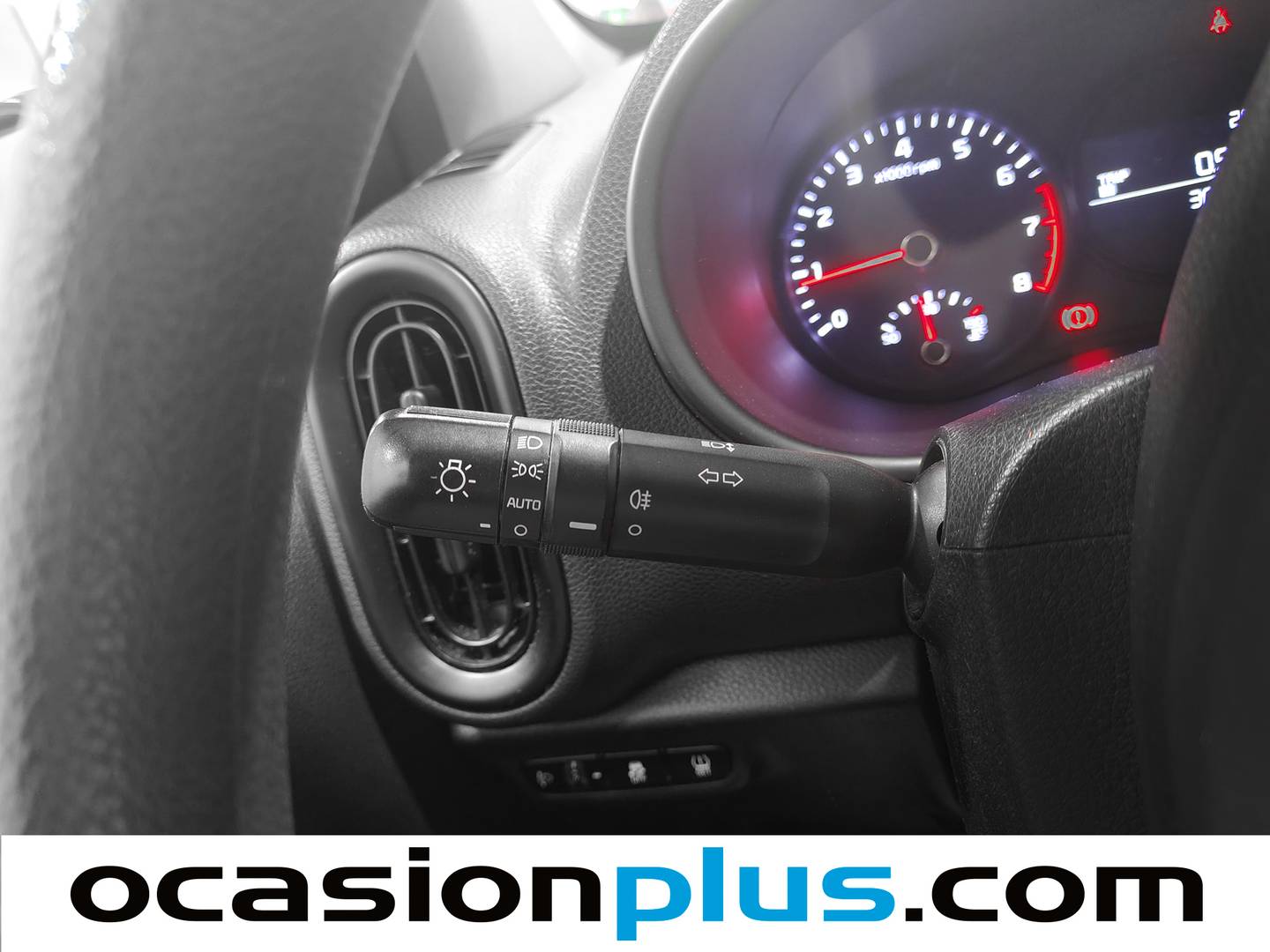 Equipamiento del KIA Picanto KIA Picanto 1.0 CVVT Concept (67 CV)