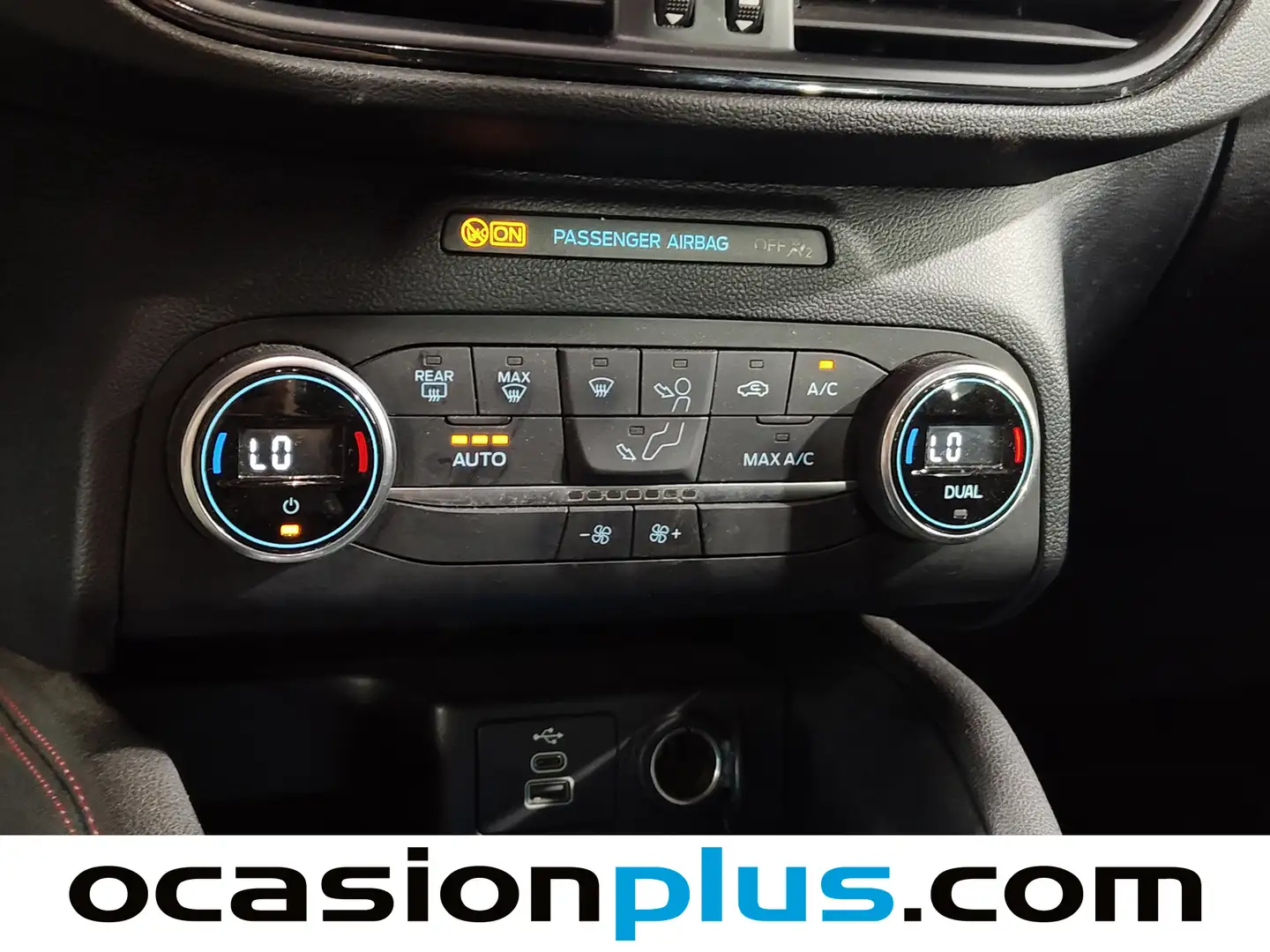 Foto Ford Kuga Ford Kuga 1.5 EcoBlue ST-Line Auto (120 CV)