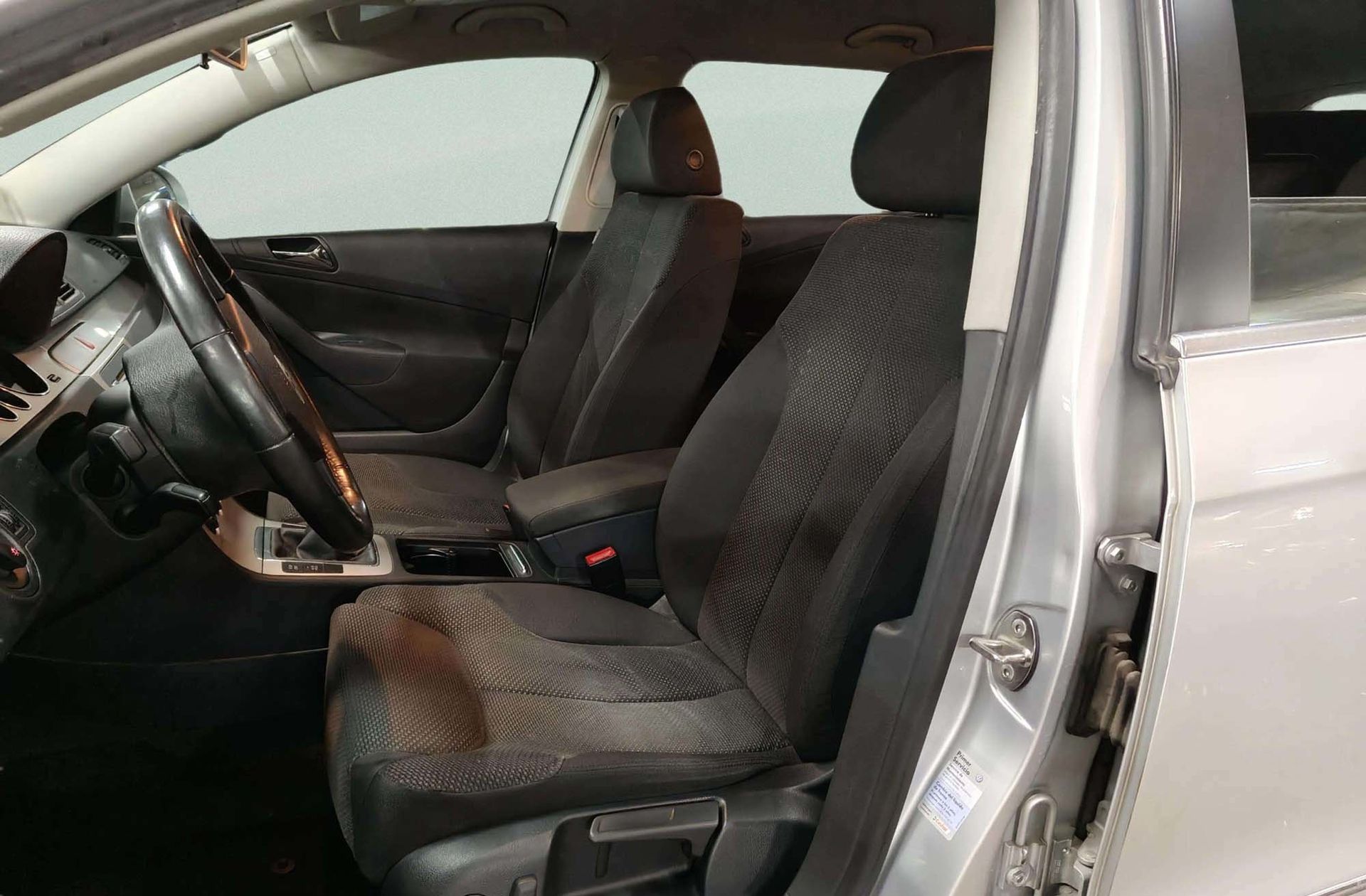 Volkswagen Passat Variant Advance 2.0 TDI - foto 8