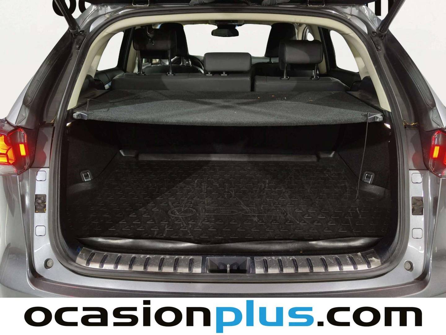 Fotos maletero Lexus NX Lexus NX 300h Premium 2WD (197 CV)