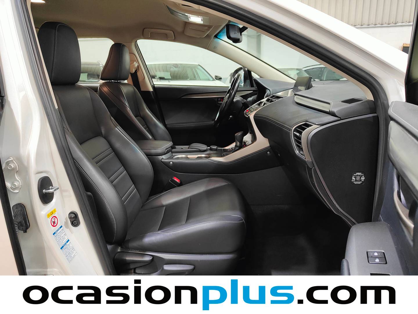 Foto Lexus NX Lexus NX 300h Executive Tecno 4WD (197 CV) GLP