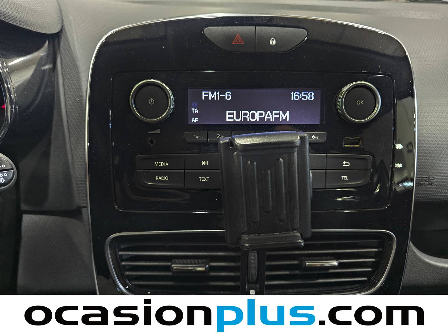Equipamiento del Renault Clio Renault Clio Business Energy dCi (75 CV)