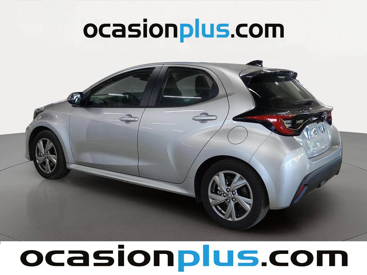 Foto trasera Toyota Yaris Toyota Yaris 120H Active Plus (116 CV) izquierda