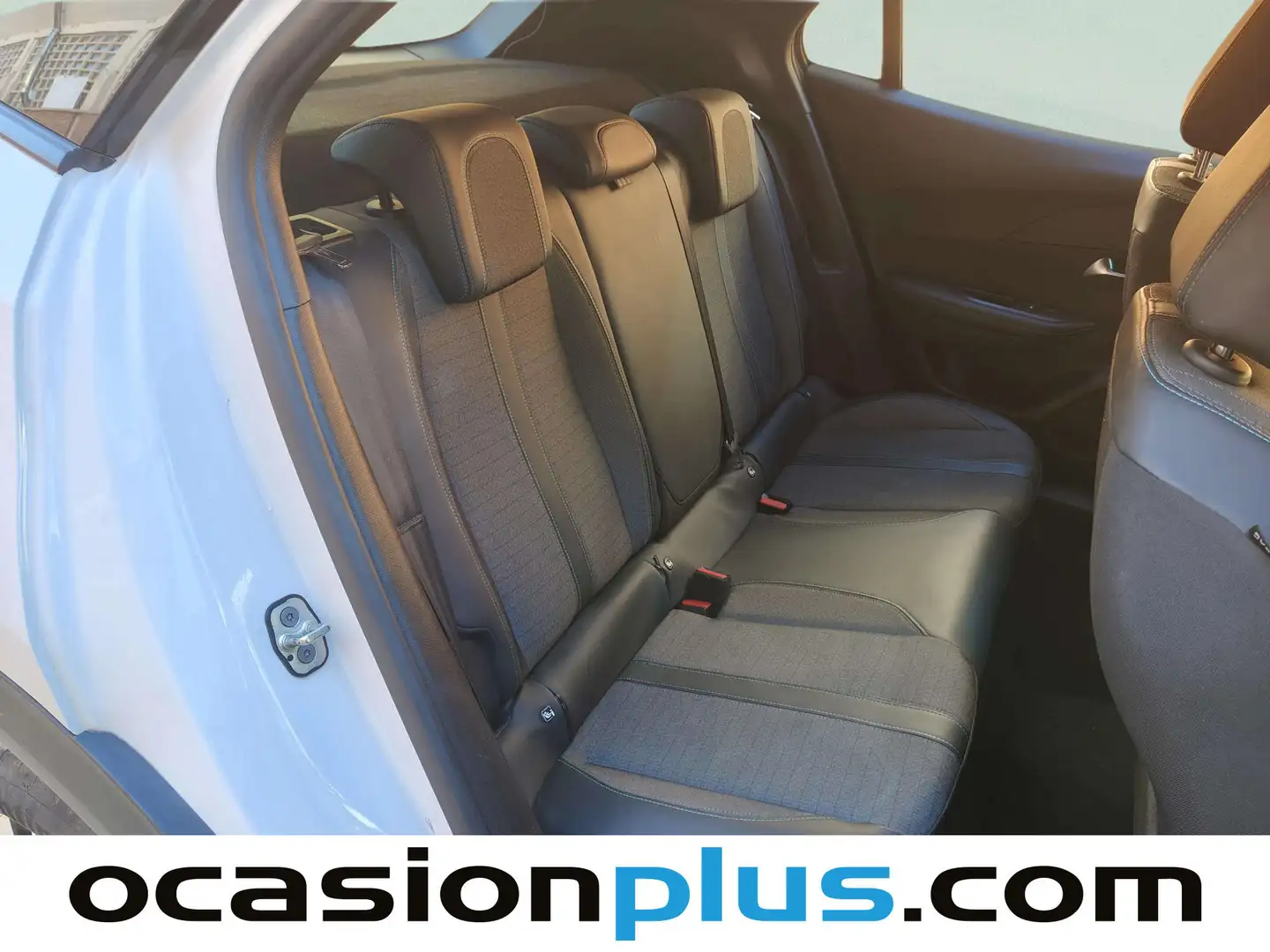 Foto Peugeot 2008 Peugeot 2008 PureTech 100 S&S Allure (100 CV)